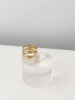 Golden Current Ring - Jas | Gold Ring - Jas | Perfect On You
