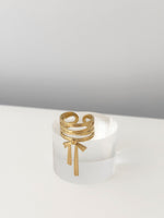 Golden Current Ring - Jas | Gold Ring - Jas | Perfect On You