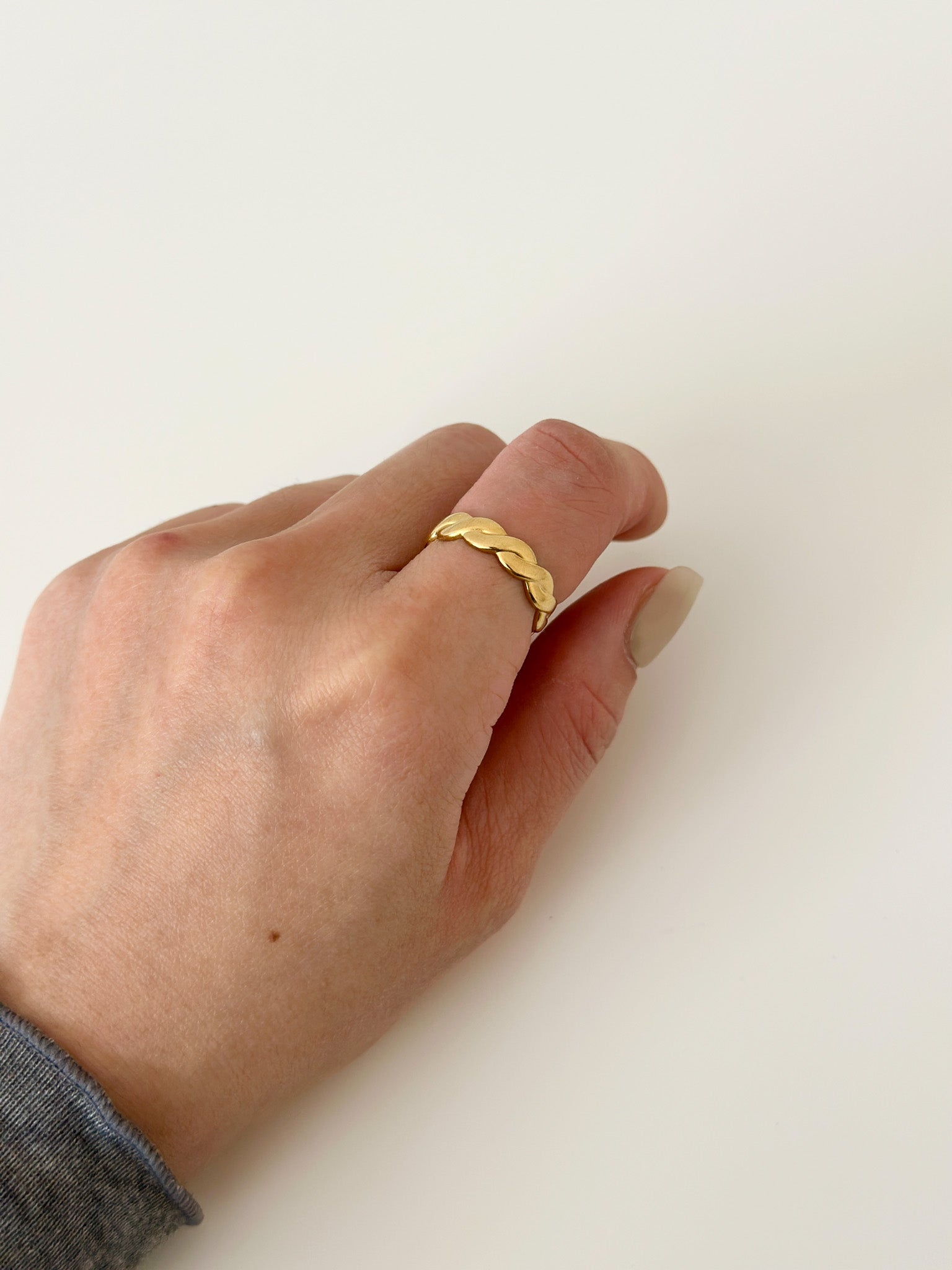 Golden Ripple Ring - Jas | Gold Ring - Jas | Perfect On You