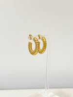 Hammered Oval - Jas | Hoop Earrings - Jas | Perfect On You