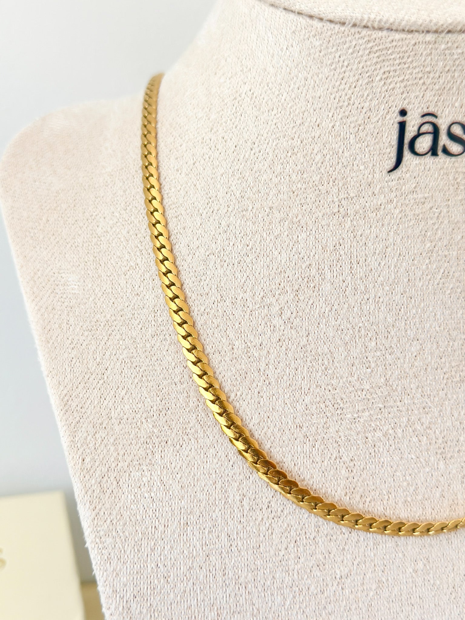 Heli Chain necklace - JAS | Gold necklace - Jas | Perfect On You