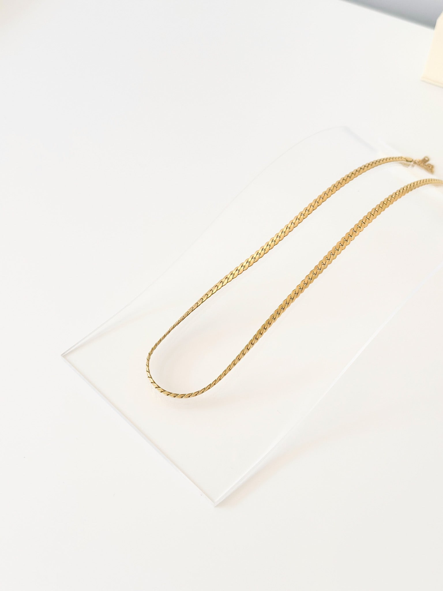 Heli Chain necklace - JAS | Gold necklace - Jas | Perfect On You
