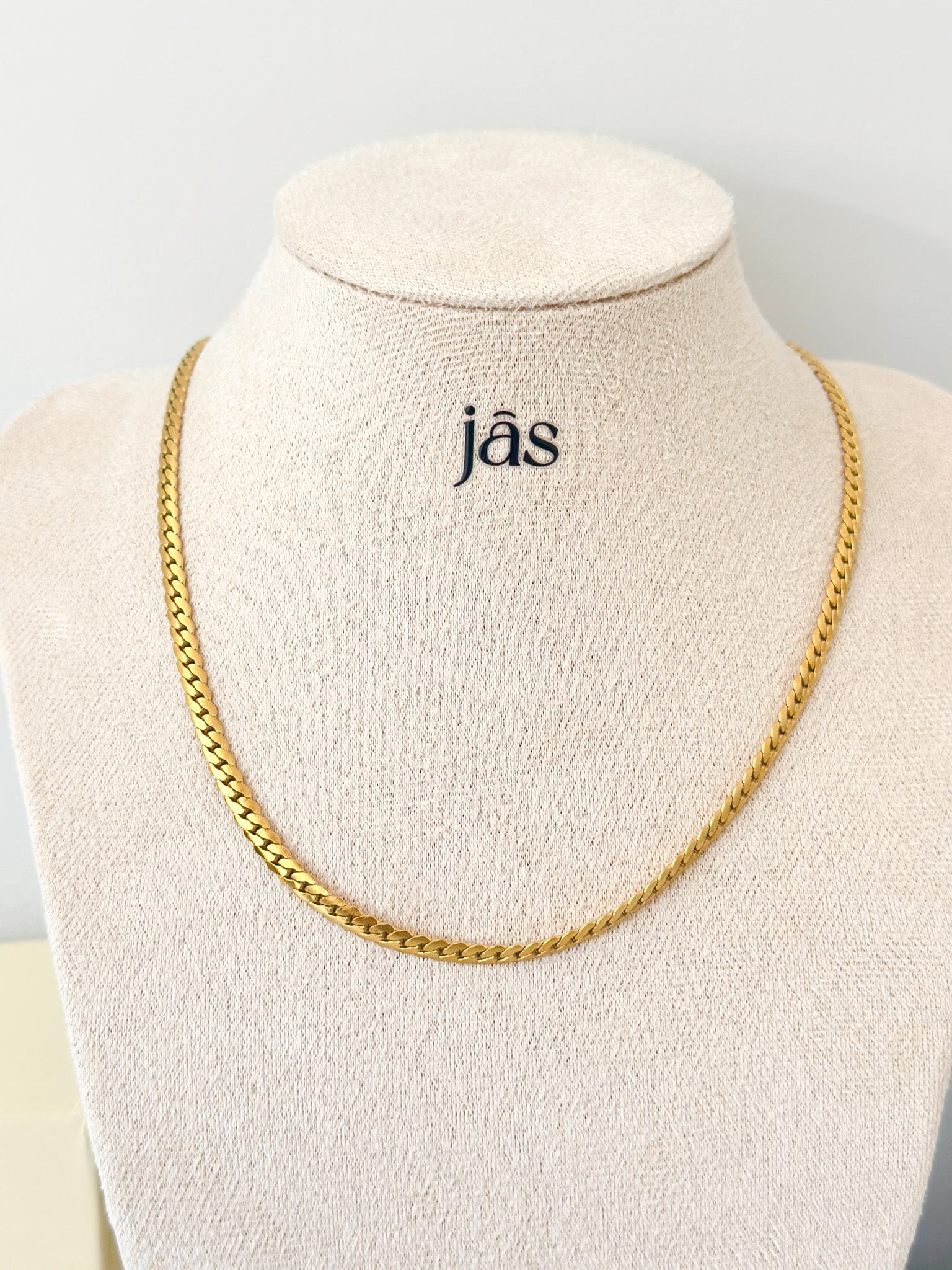 Heli Chain necklace - JAS | Gold necklace - Jas | Perfect On You