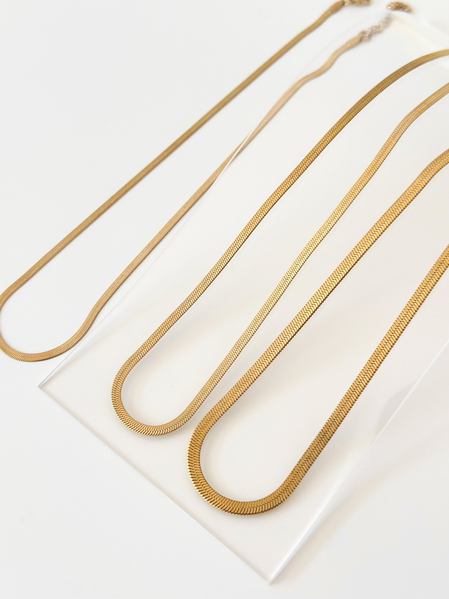 Herringbone Necklace - JAS | Gold necklace - Jas | Perfect On You