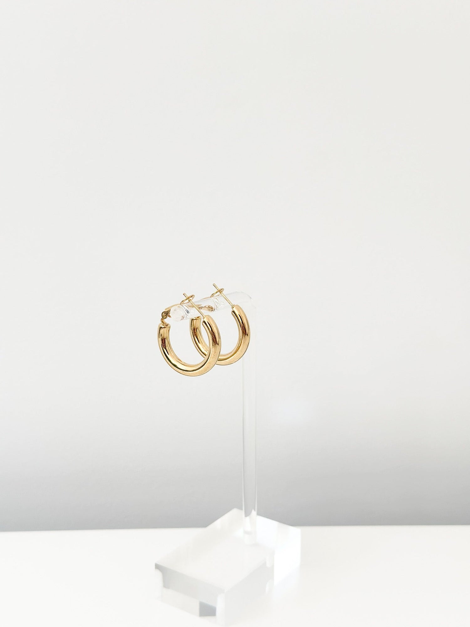 Hoops - Jas | Hoop Earrings - Jas | Perfect On You