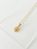Iconic Medallion Pendant Necklace - Jas | Gold necklace - Jas | Perfect On You