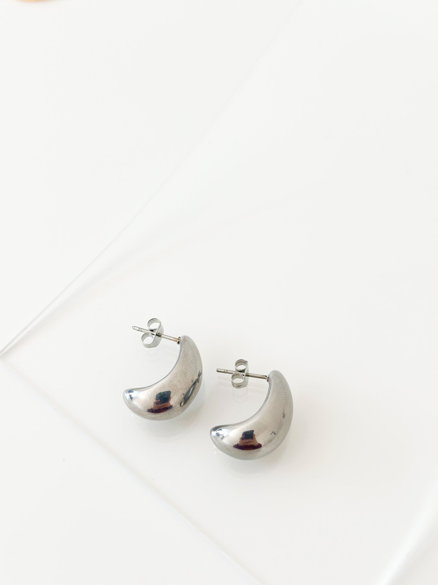 Isla Teardrop Earrings - Jas | Hoop Earrings - Jas | Perfect On You