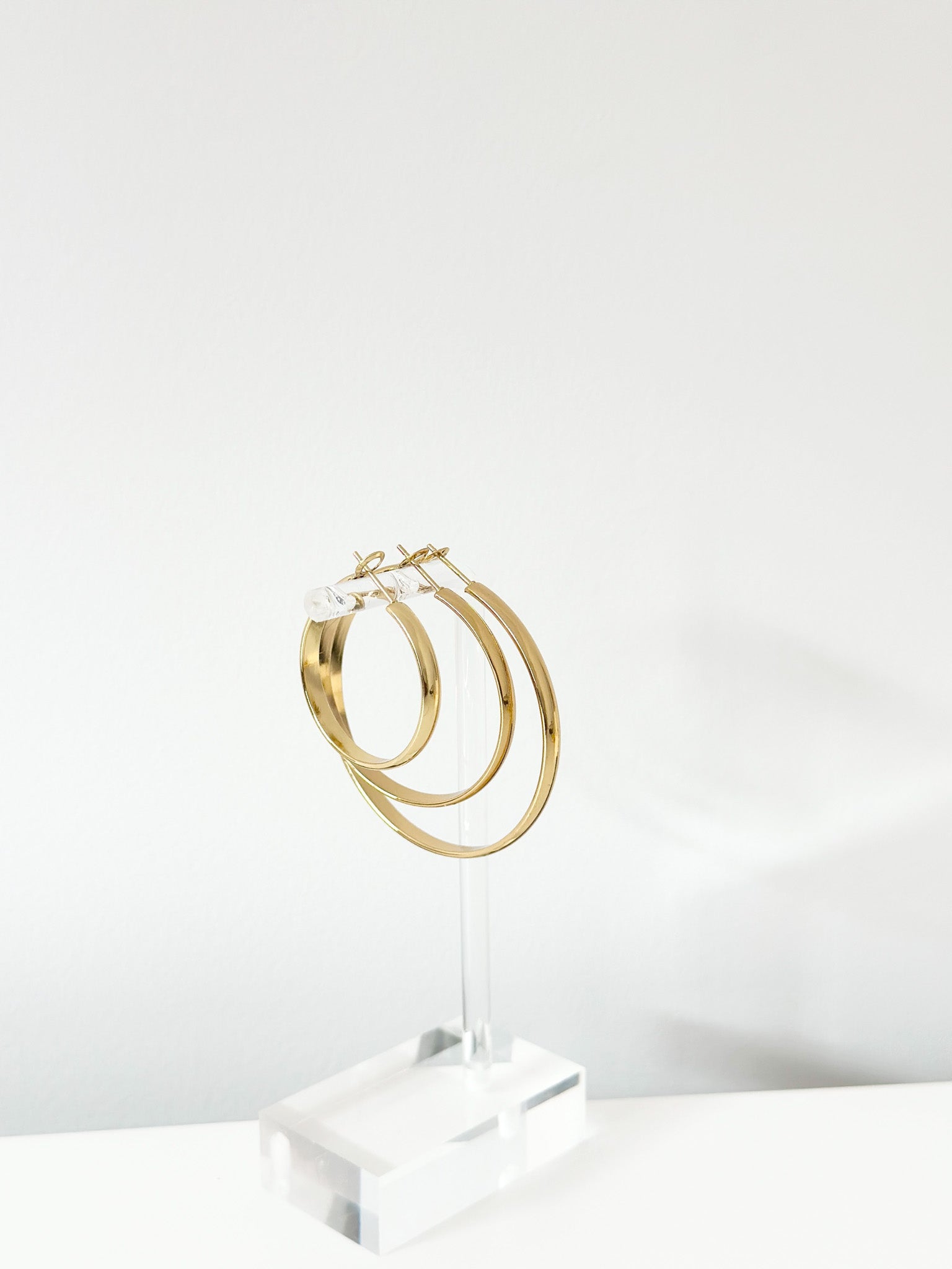 Isla Wide Hoops - Jas | Hoop Earrings - Jas | Perfect On You
