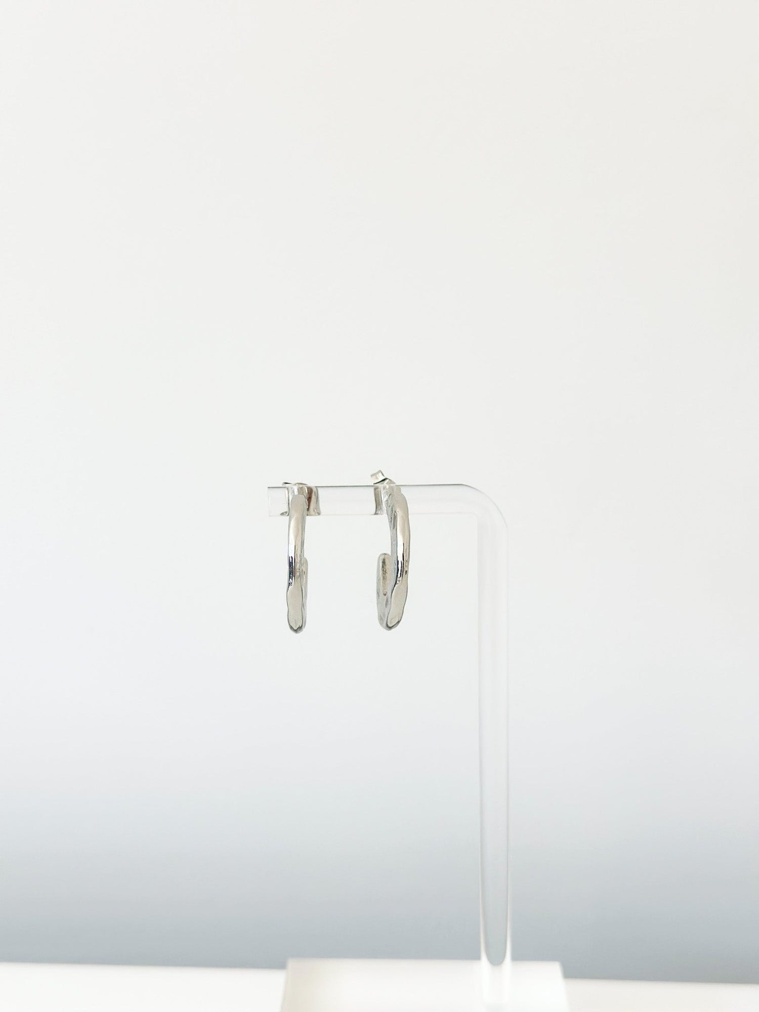 Lea Wave Hoops - Jas | Hoop Earrings - Jas | Perfect On You