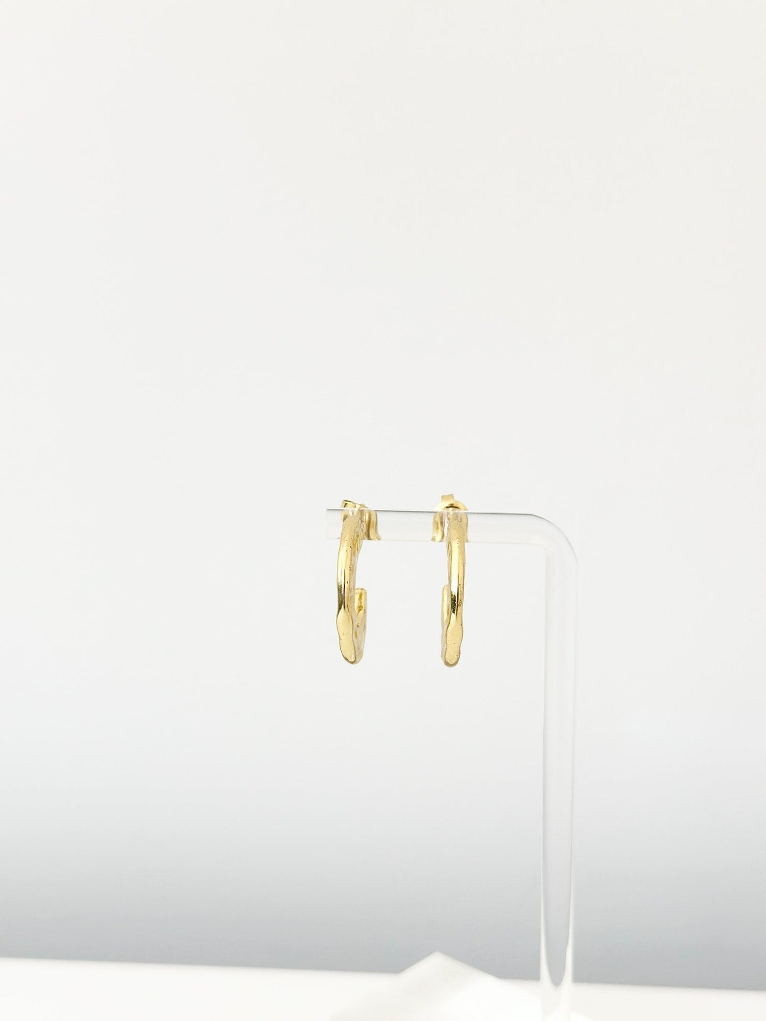 Lea Wave Hoops - Jas | Hoop Earrings - Jas | Perfect On You