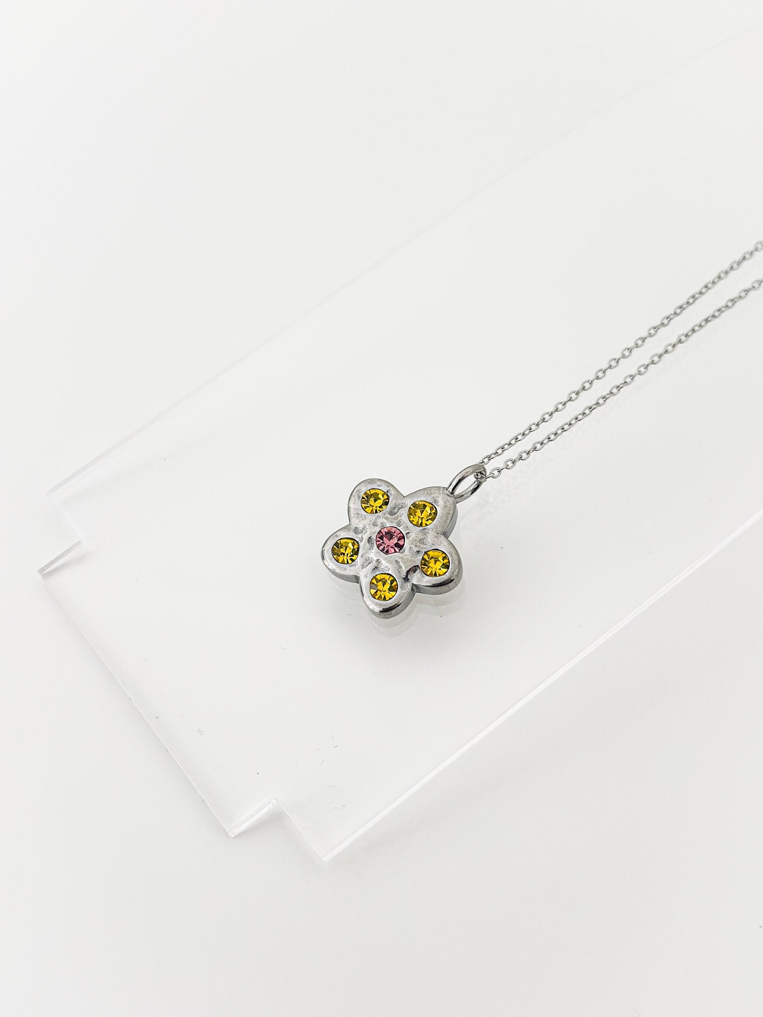 Lemon Bloom - JAS | Silver necklace - Jas | Perfect On You