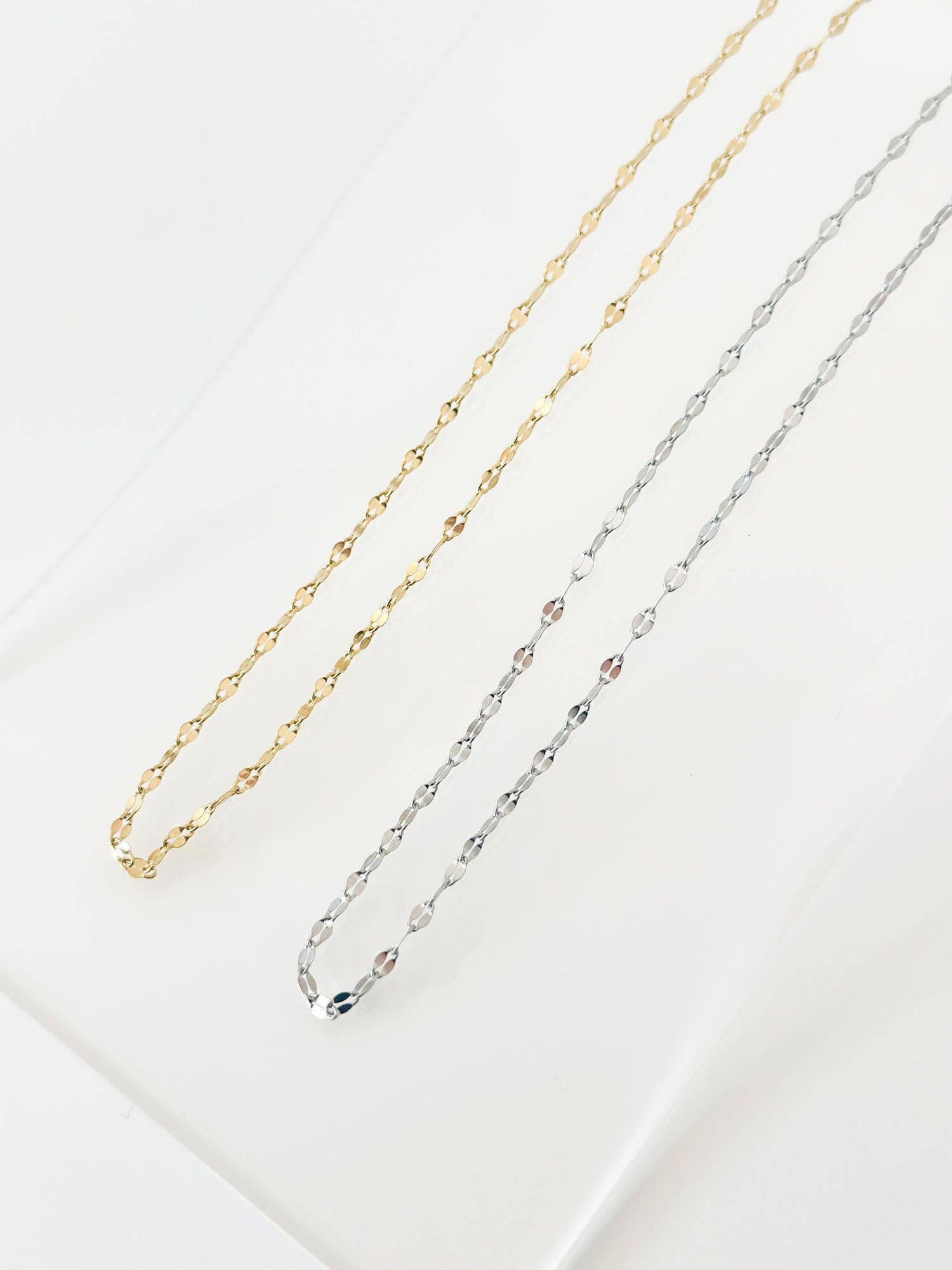 Lip Chain Necklace - Jas | Gold & silver necklace - Jas | Perfect On You