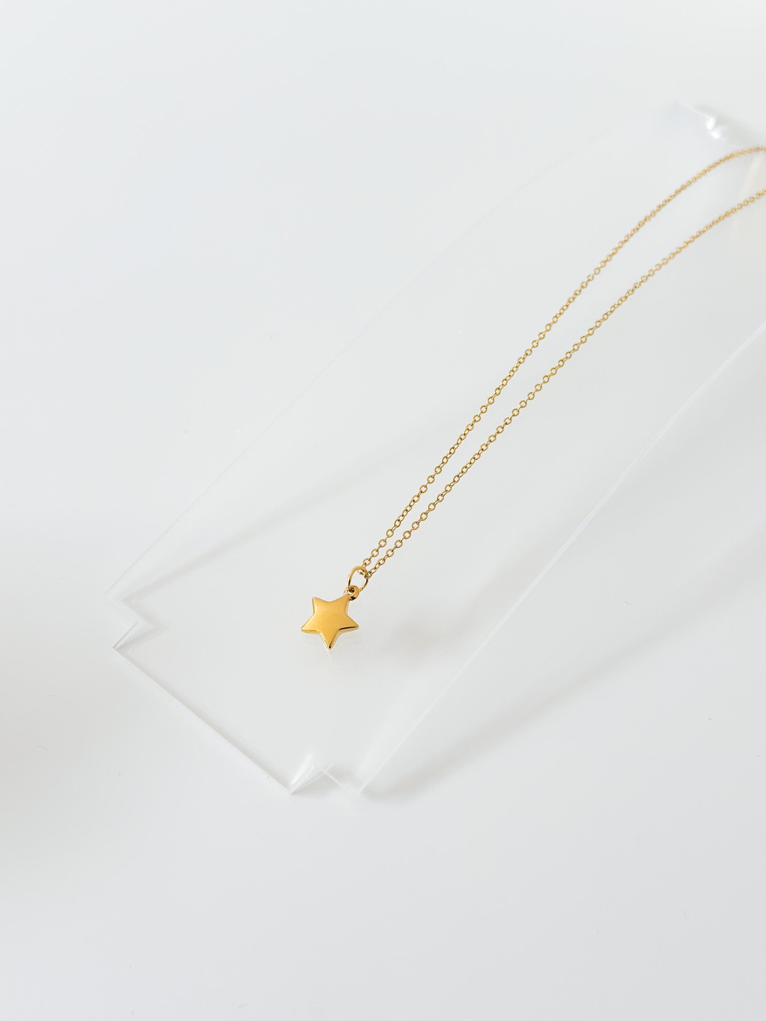 Lucky Star Necklace - Jas | Gold necklace - Jas | Perfect On You