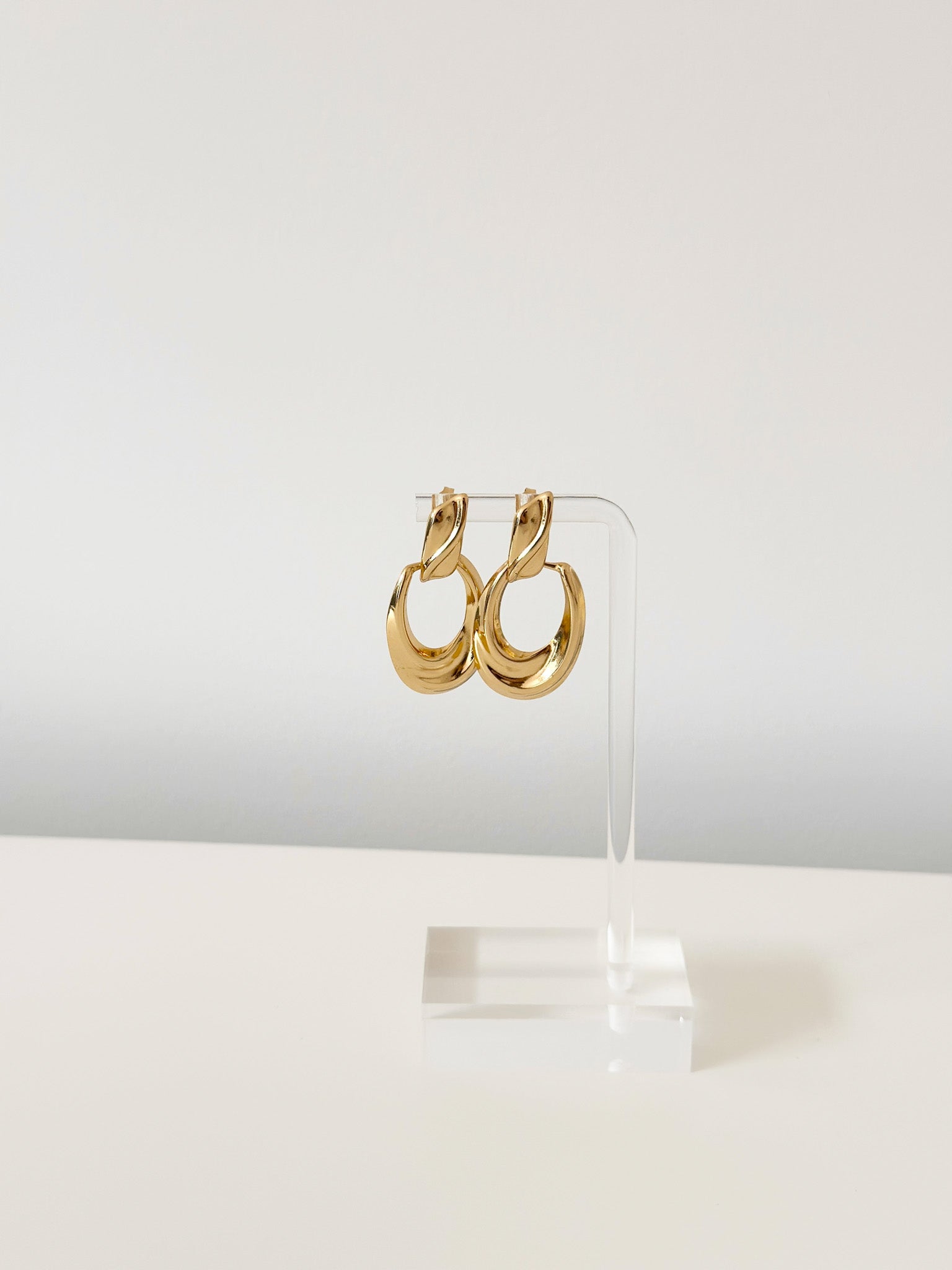 Lume Link Earrings - Jas | Gold Earring - Jas | Perfect On You