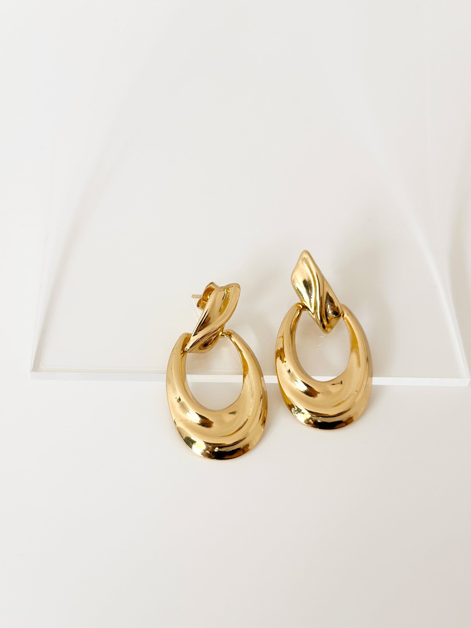 Lume Link Earrings - Jas | Gold Earring - Jas | Perfect On You