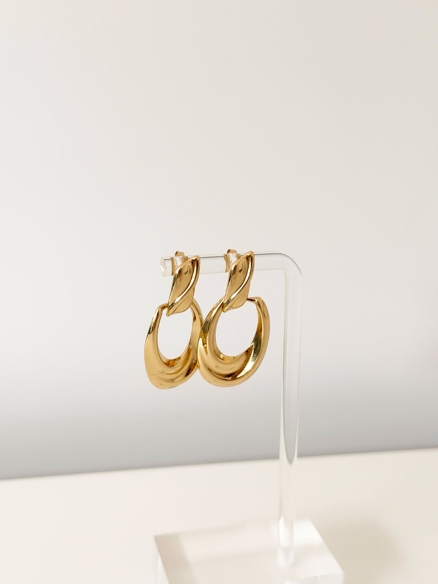 Lume Link Earrings - Jas | Gold Earring - Jas | Perfect On You