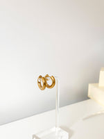 Luxe Curve Hoops - Jas | Gold Earring - Jas | Perfect On You