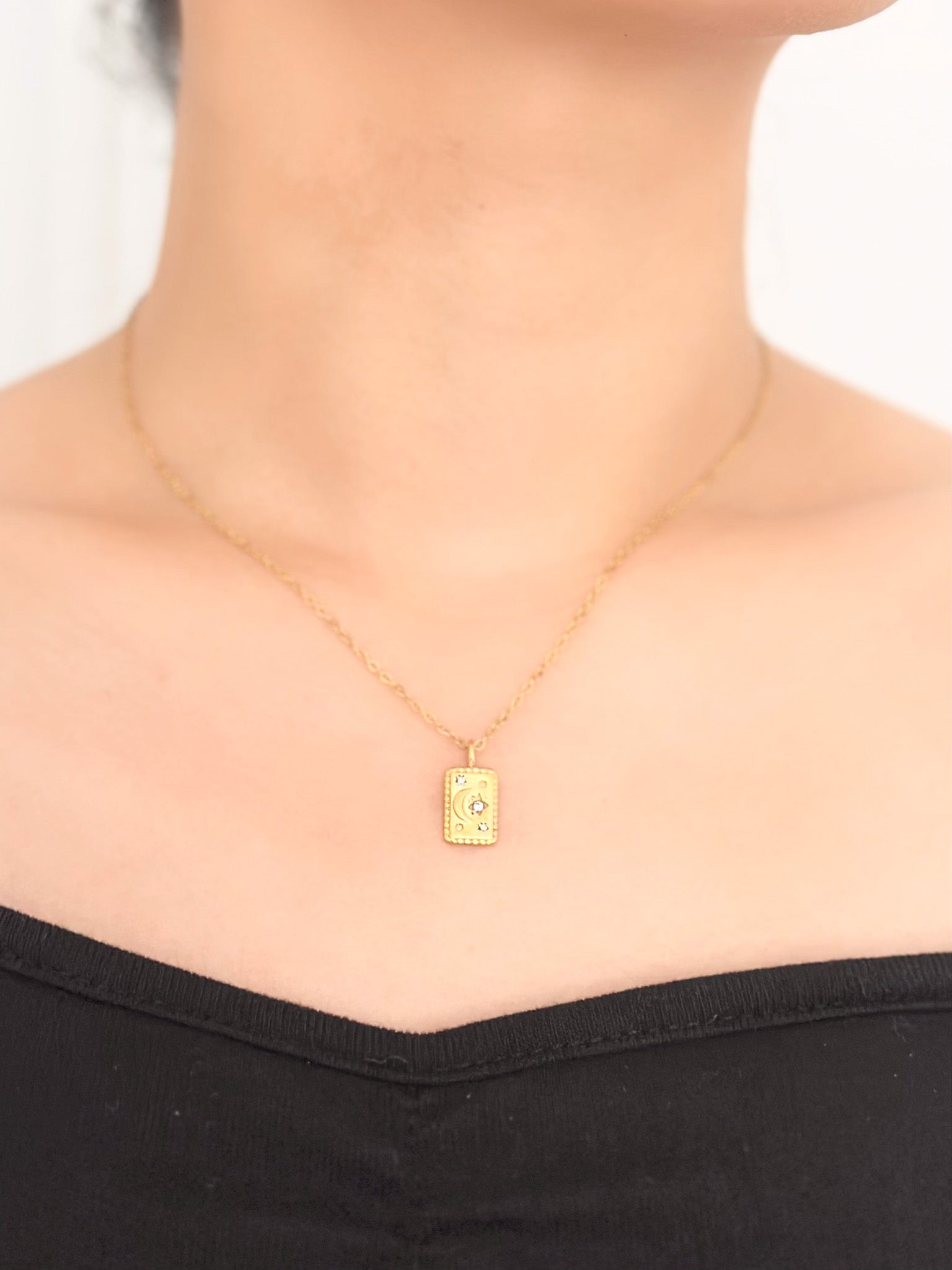 Madeline Necklace - Jas | Gold necklace - Jas | Perfect On You