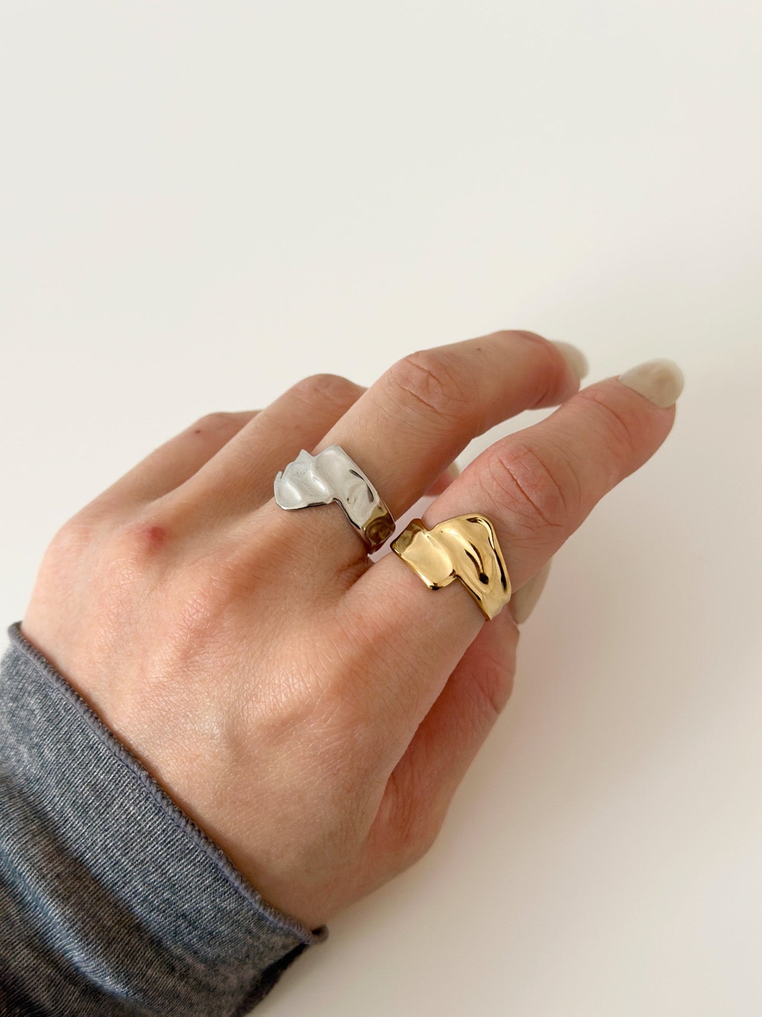 Molten Glow Ring - Jas | Gold & silver ring - Jas | Perfect On You