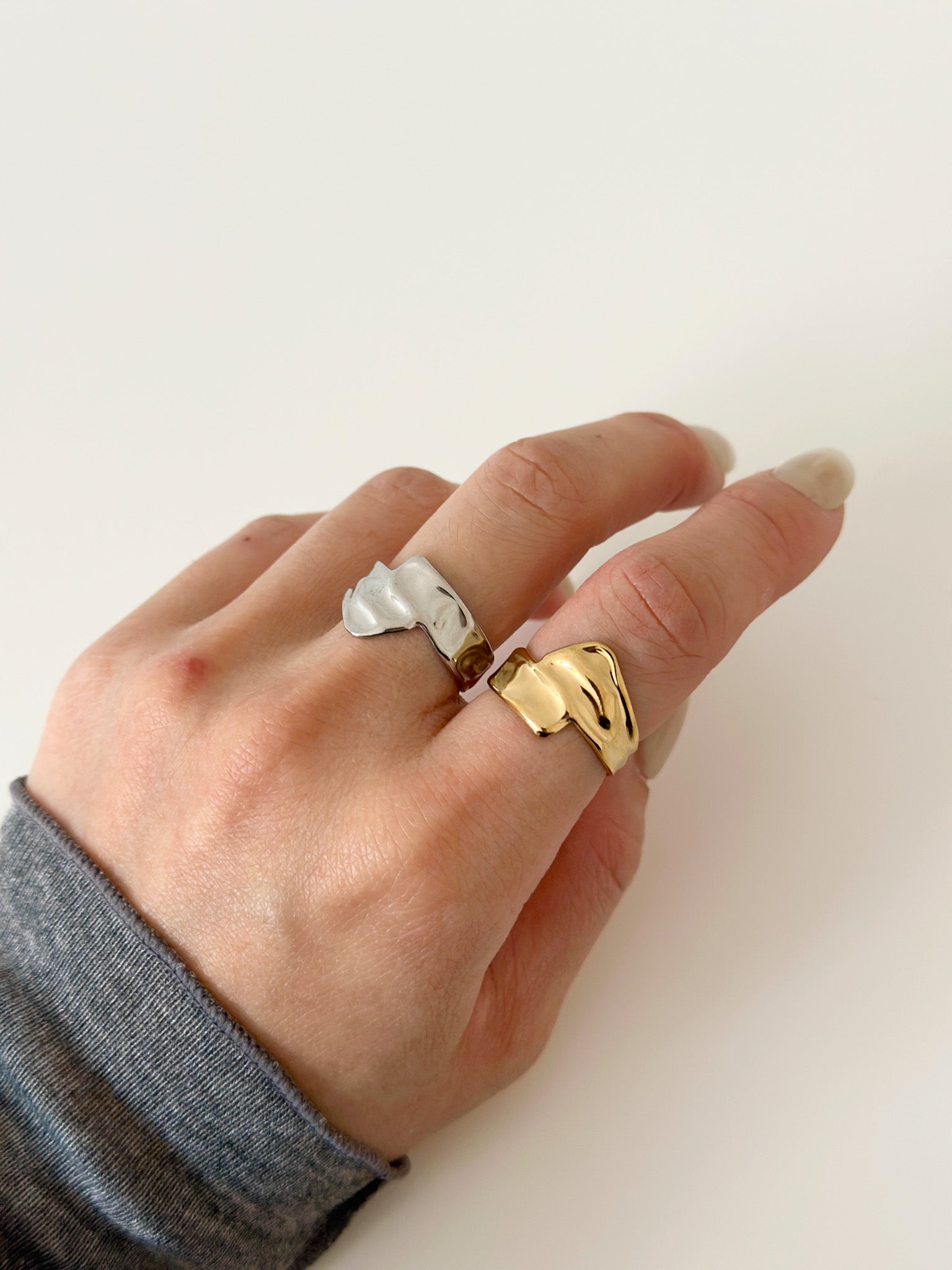 Molten Glow Ring - Jas | Gold & silver ring - Jas | Perfect On You