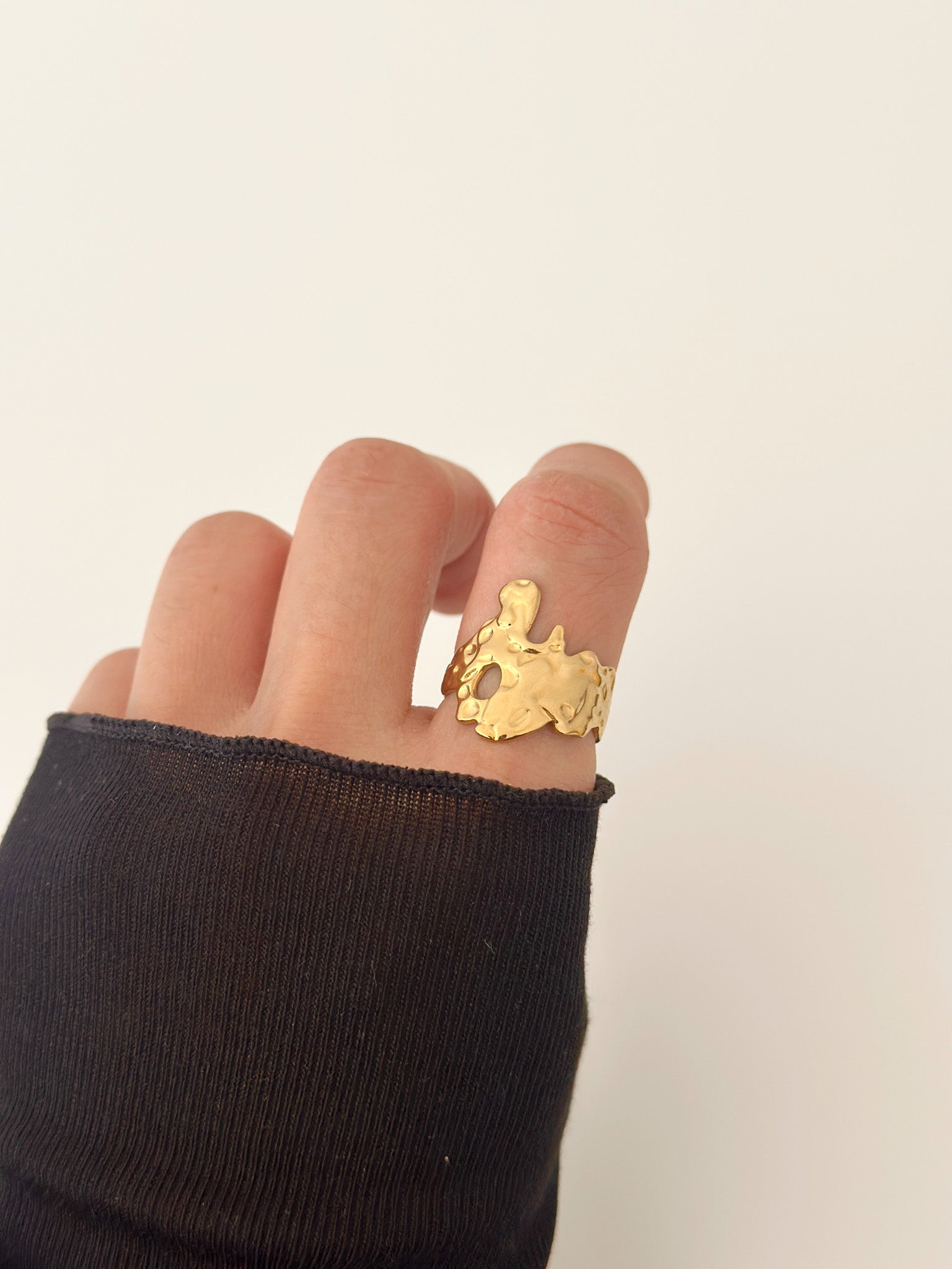 Muse Form Ring - Jas | Gold Ring - Jas | Perfect On You
