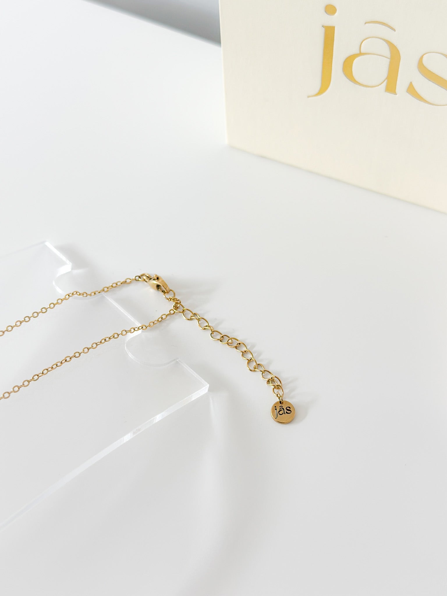 Mushroom Necklace - Jas | Gold necklace - Jas | Perfect On You