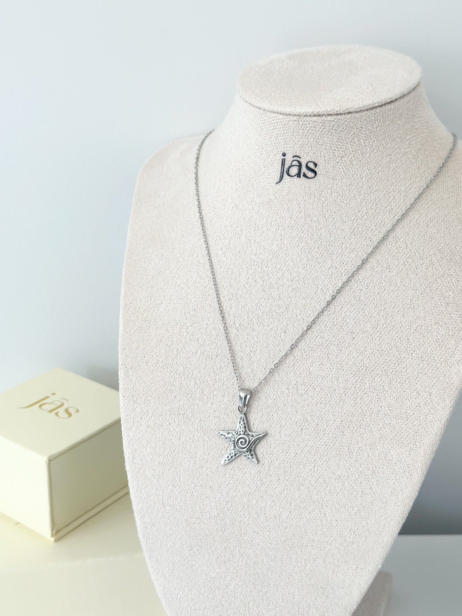 Nautical Star Pendant Necklace - Jas | Gold & silver necklace - Jas | Perfect On You