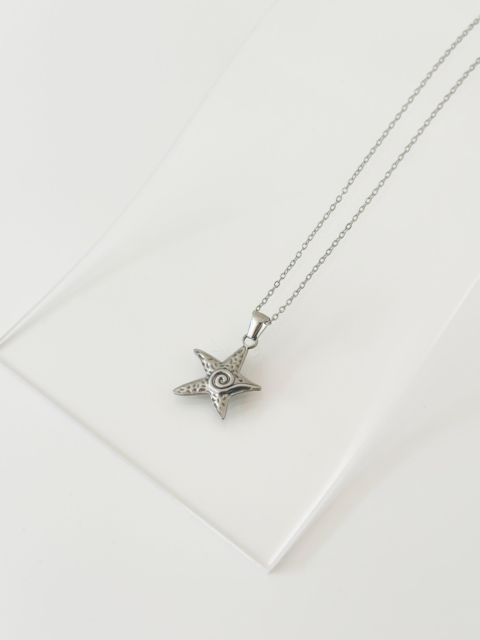 Nautical Star Pendant Necklace - Jas | Gold & silver necklace - Jas | Perfect On You