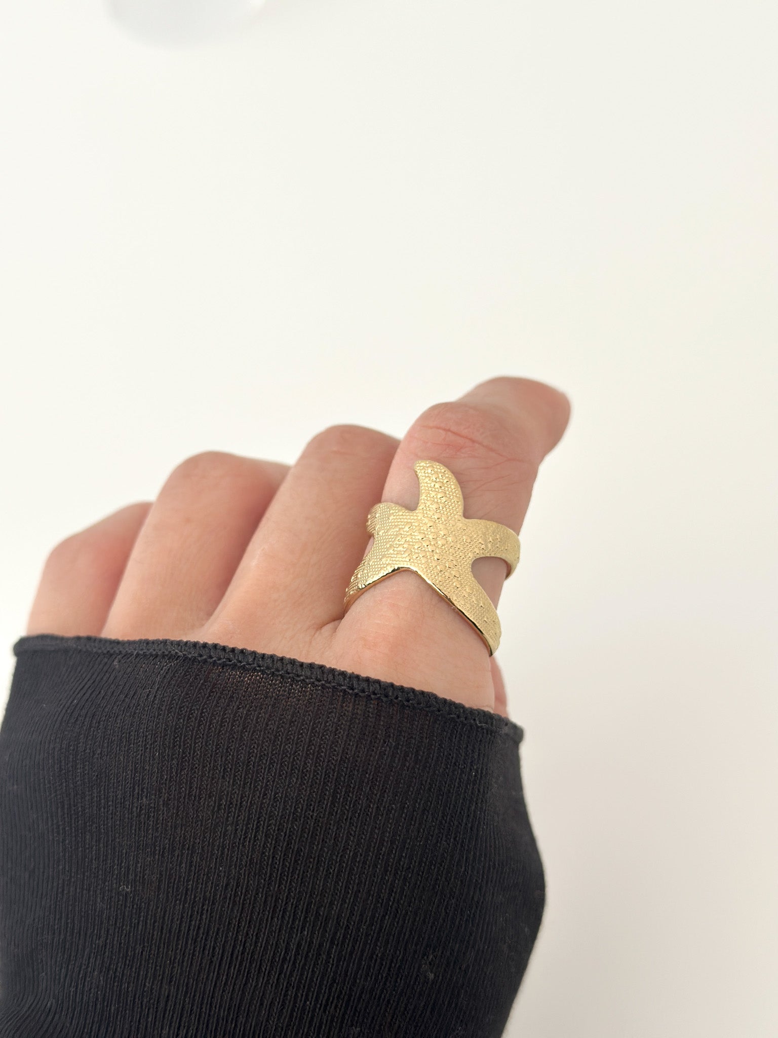 Ocean Embrace Ring - Jas | Gold & silver ring - Jas | Perfect On You