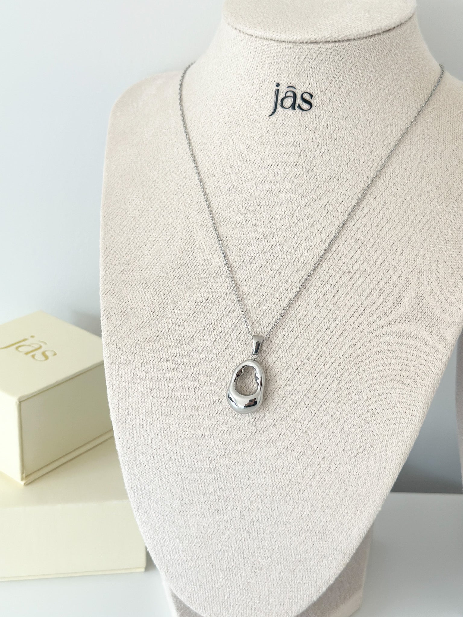 Organic Drop Pendant Necklace - Jas | Gold & silver necklace - Jas | Perfect On You