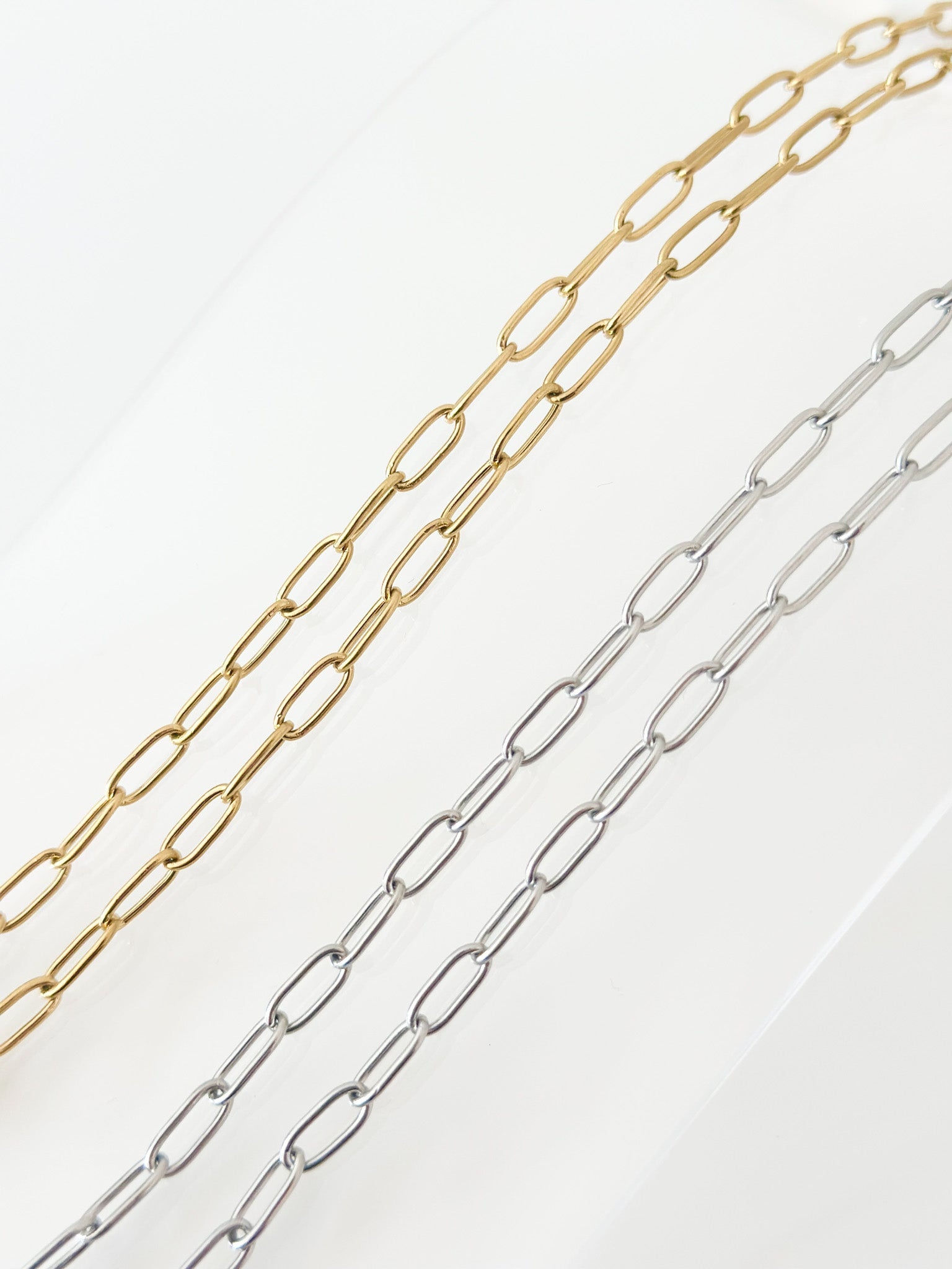 Paperclip Chain Necklace - Jas | Gold & silver necklace - Jas | Perfect On You