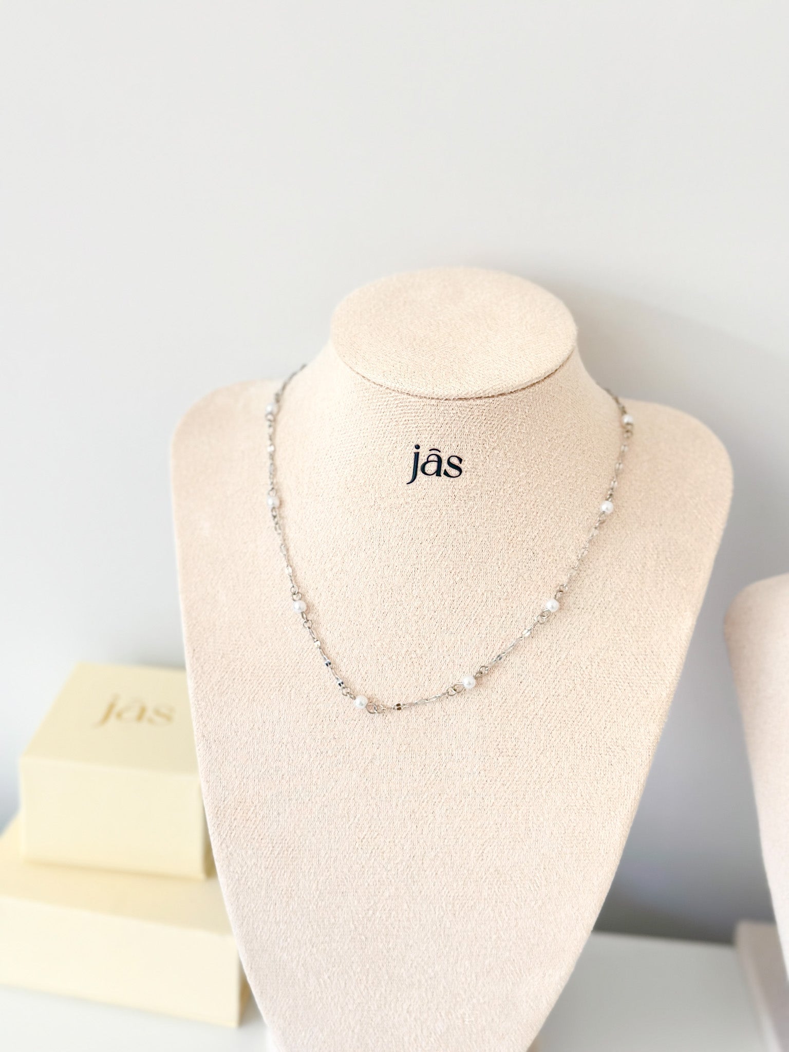 Pearl Bead chain Necklace - JAS | Silver necklace - Jas | Perfect On You