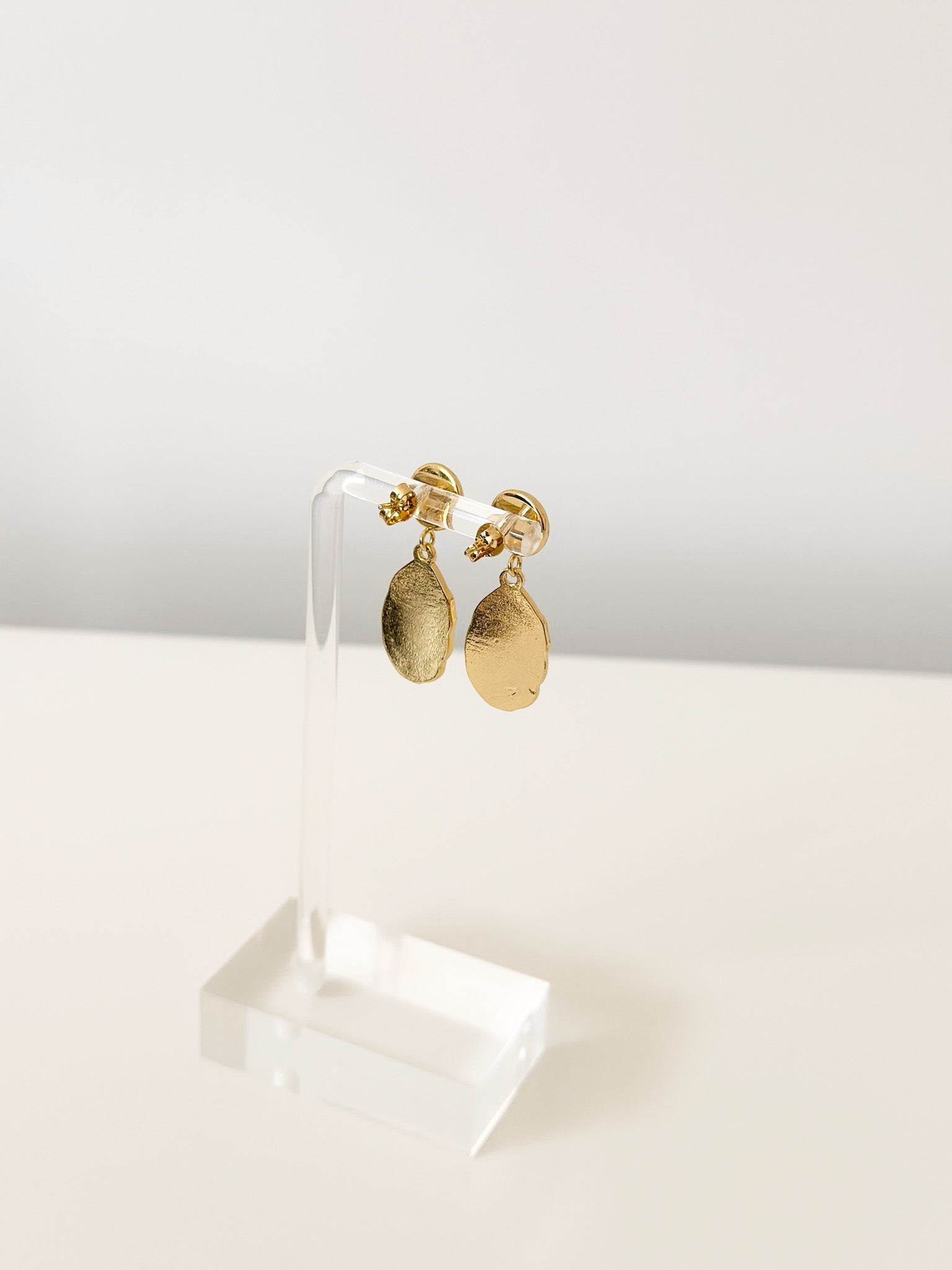 Pearl Orbit Earrings - Jas | Gold Earring - Jas | Perfect On You