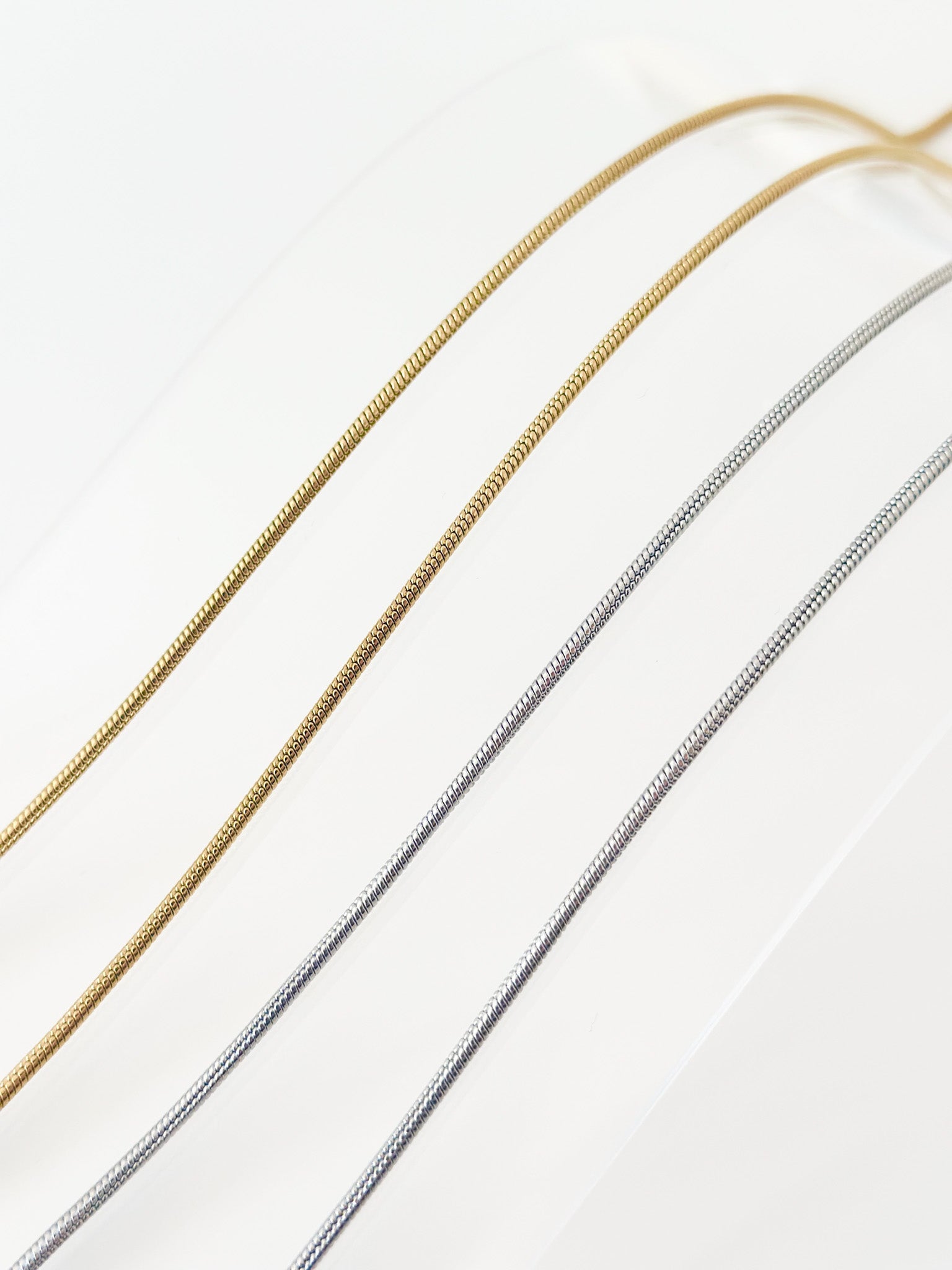 Round Snake Chain Necklace - Jas | Gold & silver necklace - Jas | Perfect On You