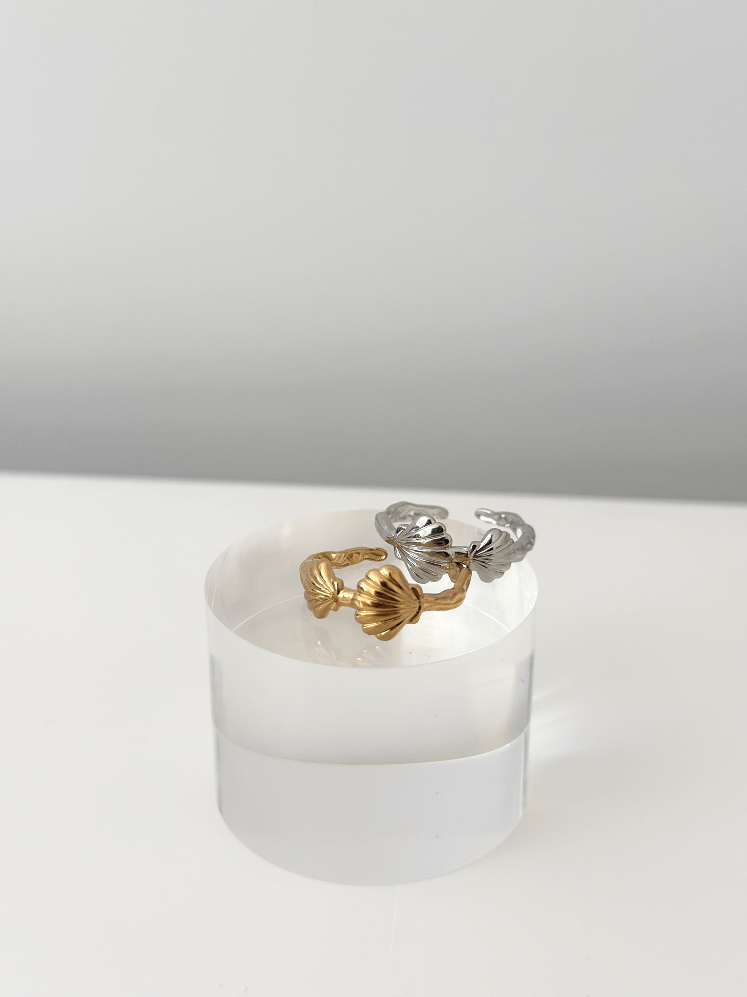 Shell Muse Ring - Jas | Gold & silver ring - Jas | Perfect On You