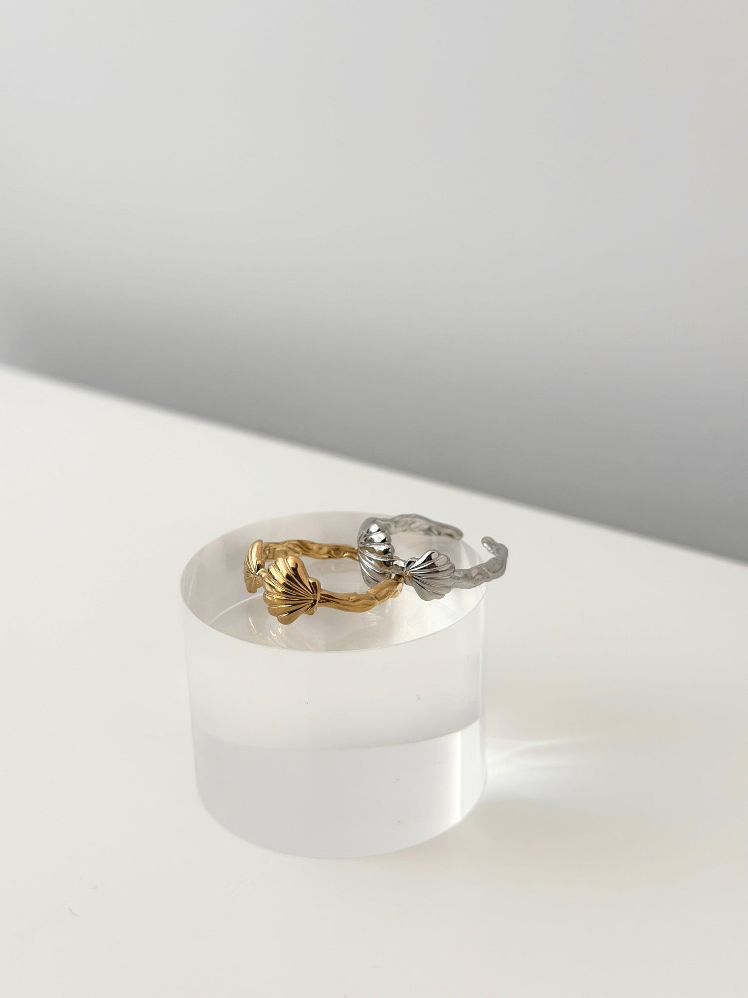 Shell Muse Ring - Jas | Gold & silver ring - Jas | Perfect On You
