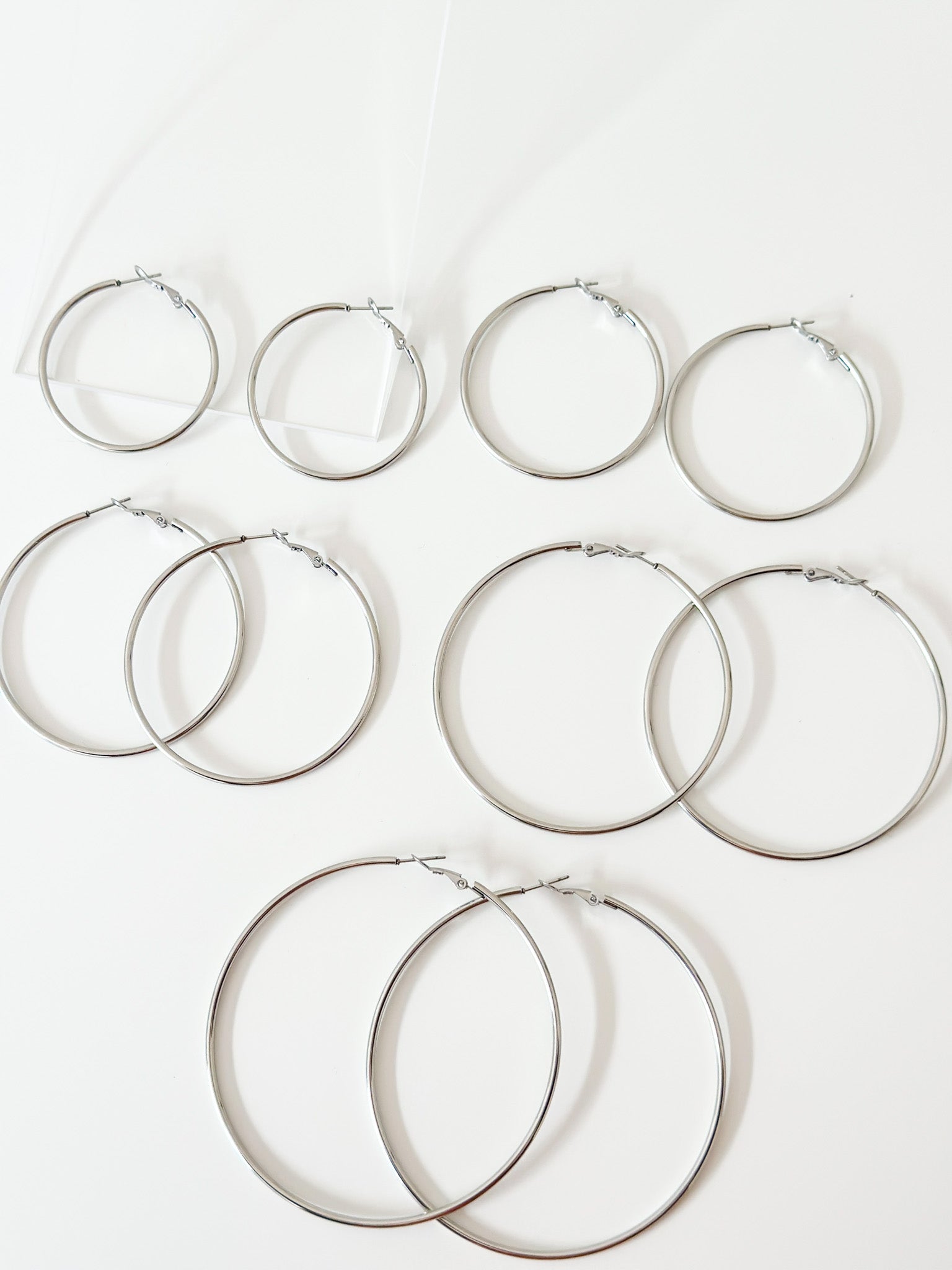 Silver Mira Classic hoops - Jas | Hoop Earrings - Jas | Perfect On You