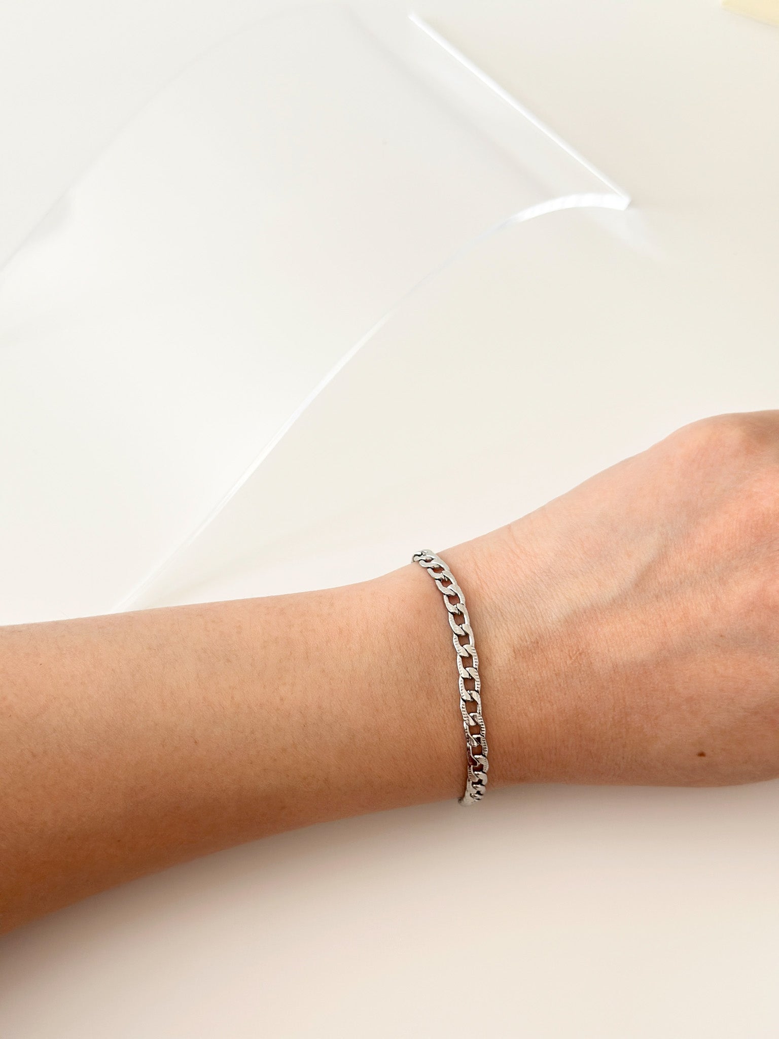 Silver Oval bracelet - Jas | Stainless Steel Bracelet - Jas | Perfect On You