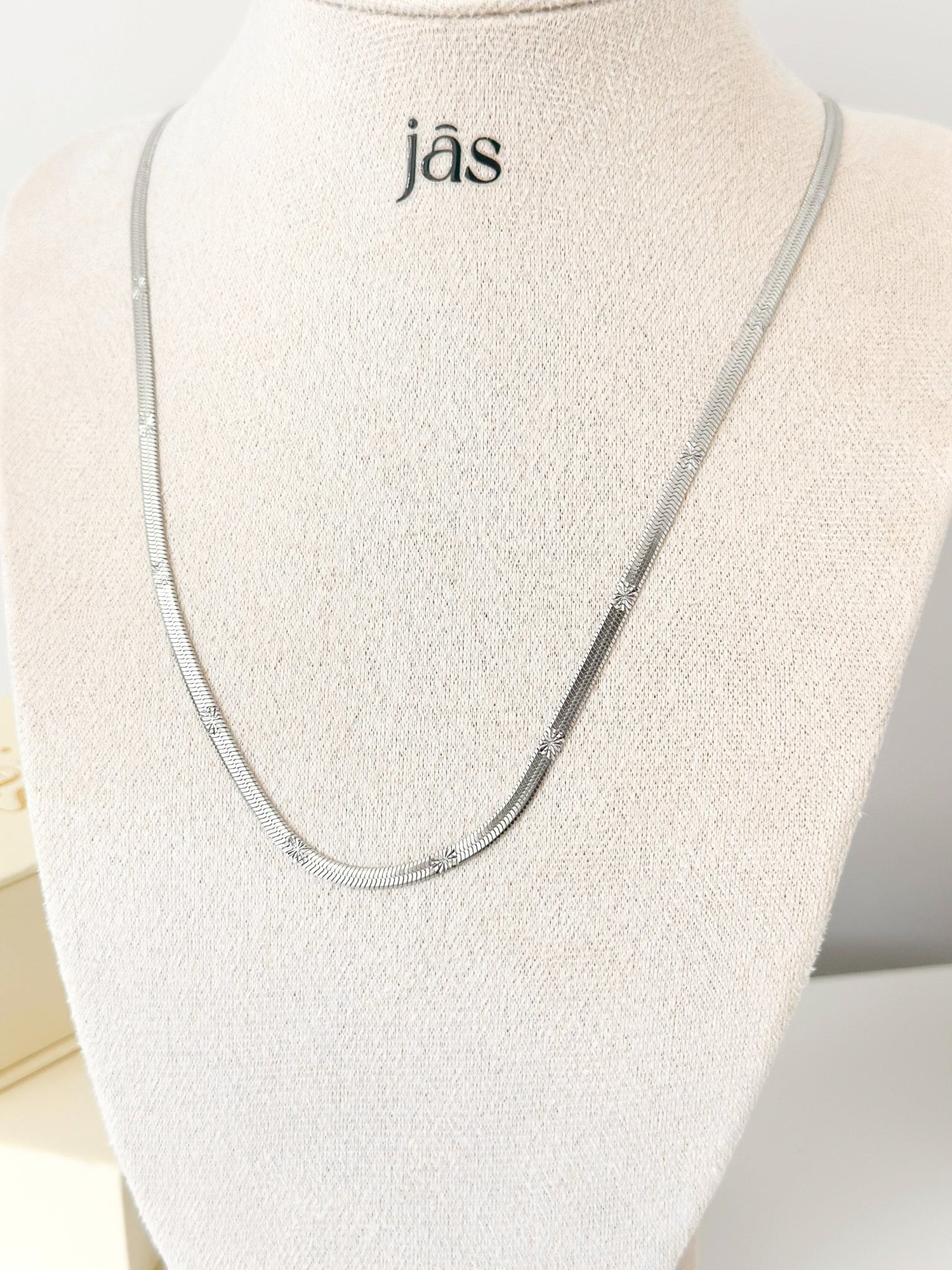 Silver Star Herringbone Chain Necklace - JAS | Silver necklace - Jas | Perfect On You