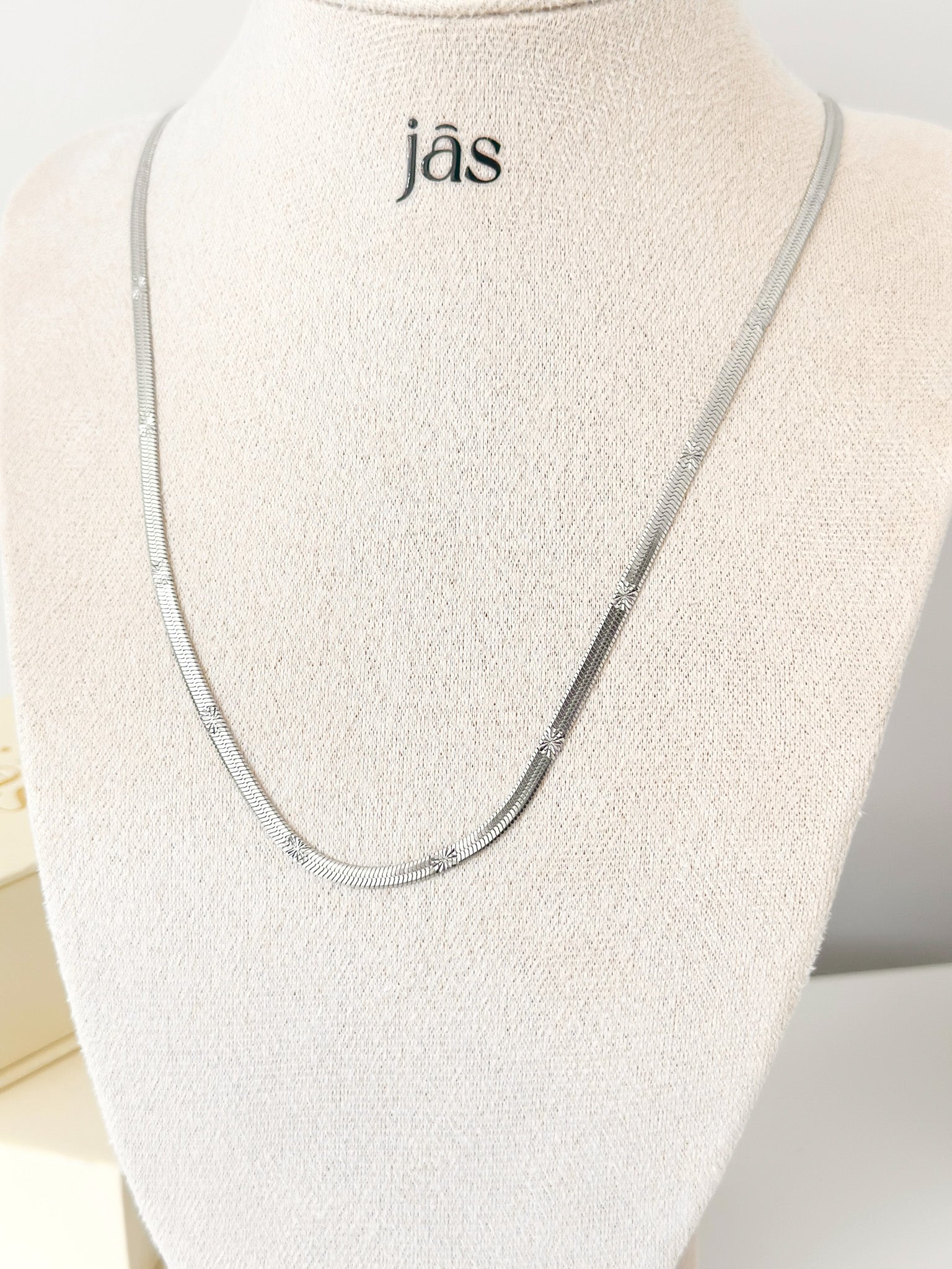 Silver Star Herringbone Chain Necklace - JAS | Silver necklace - Jas | Perfect On You