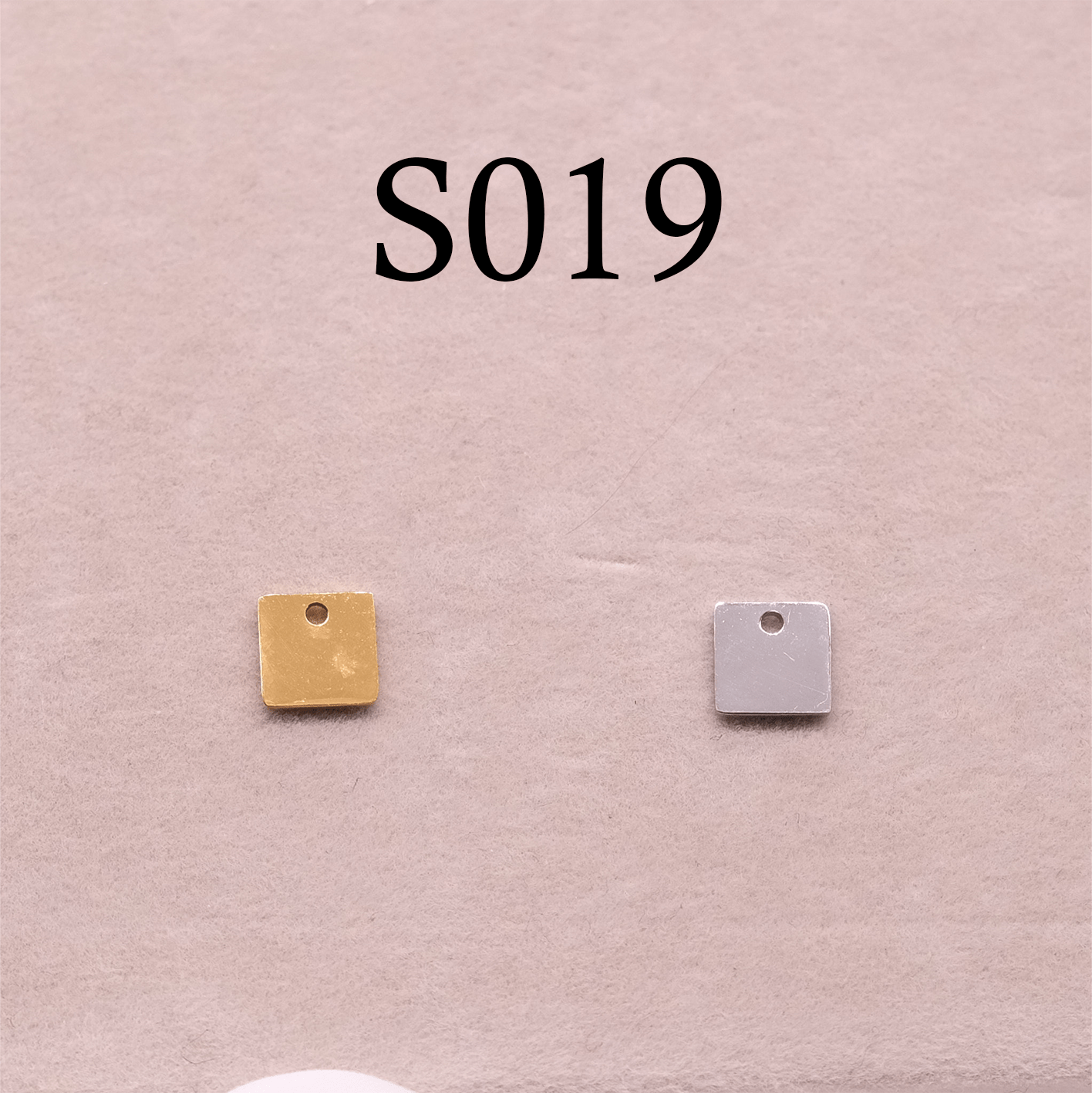 Small Pendant - Jas | Perfect On You - Jas | Perfect On You