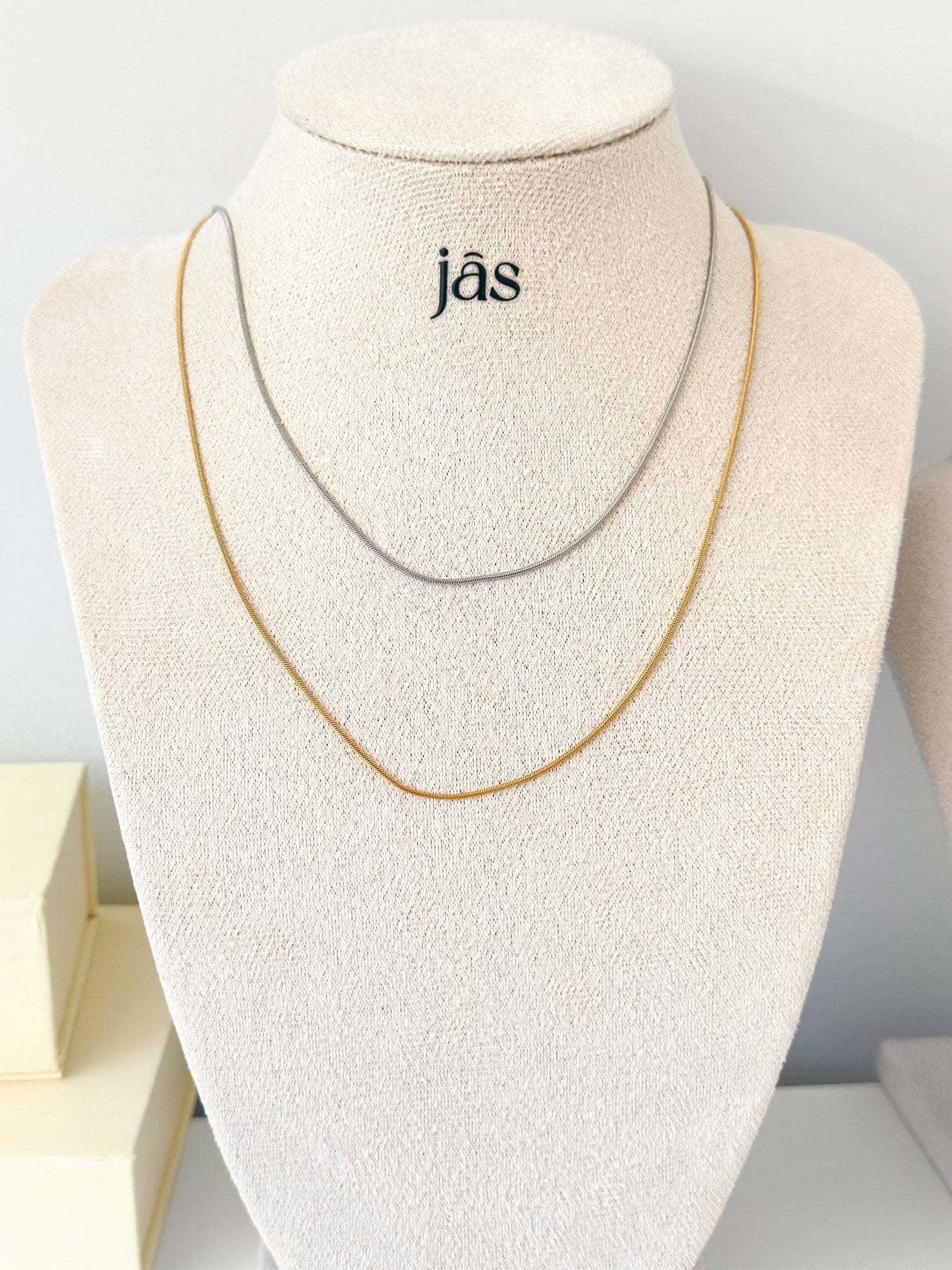 Snake Chain Necklace - Jas | Gold & silver necklace - Jas | Perfect On You