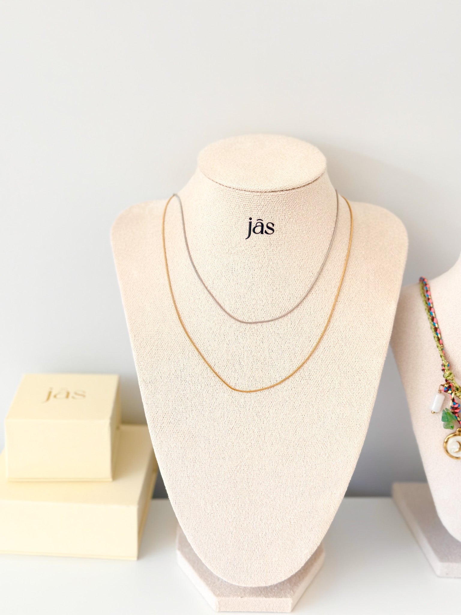 Snake Chain Necklace - Jas | Gold & silver necklace - Jas | Perfect On You