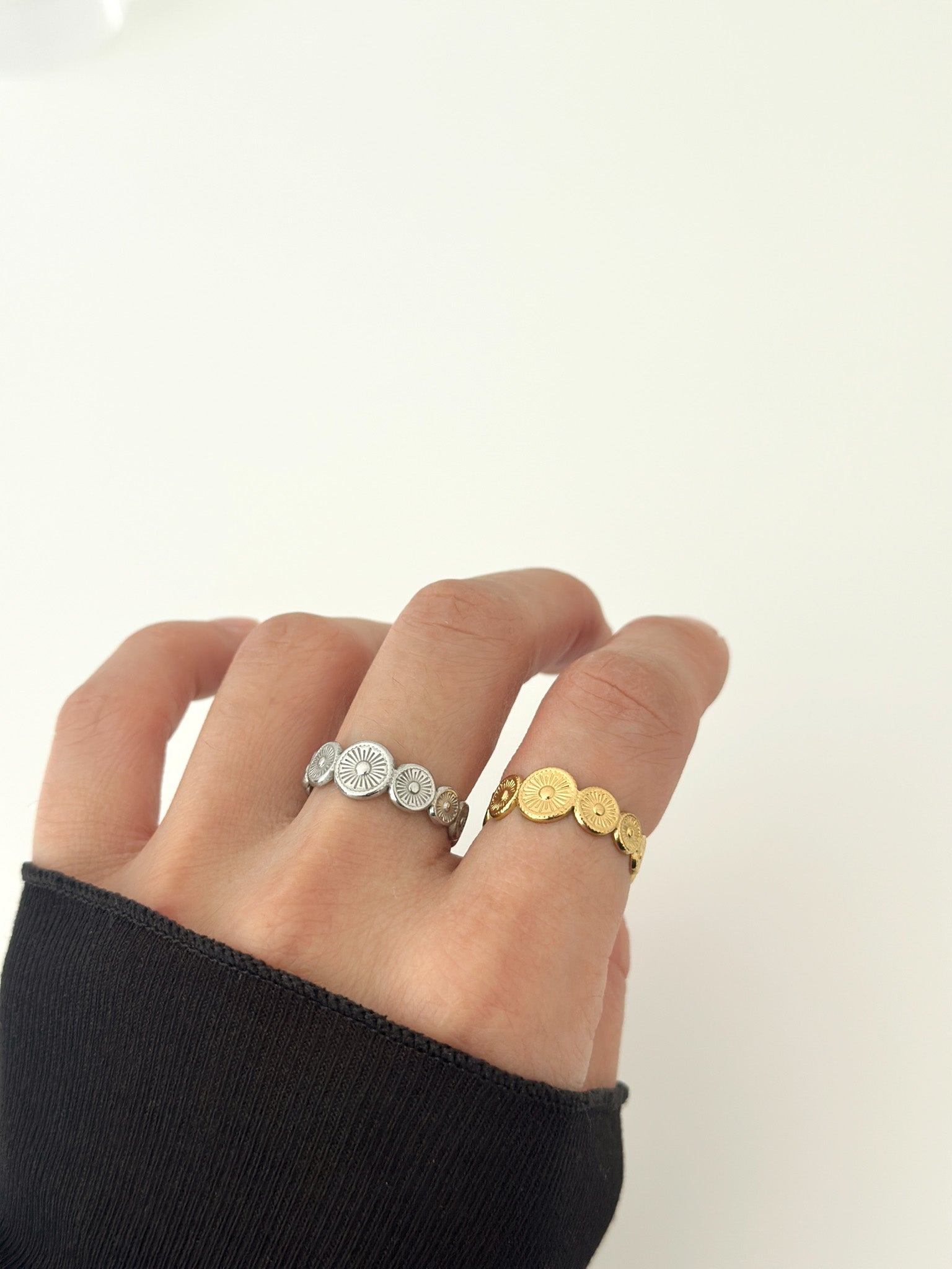 Solar Charm Ring - Jas | Gold & silver ring - Jas | Perfect On You