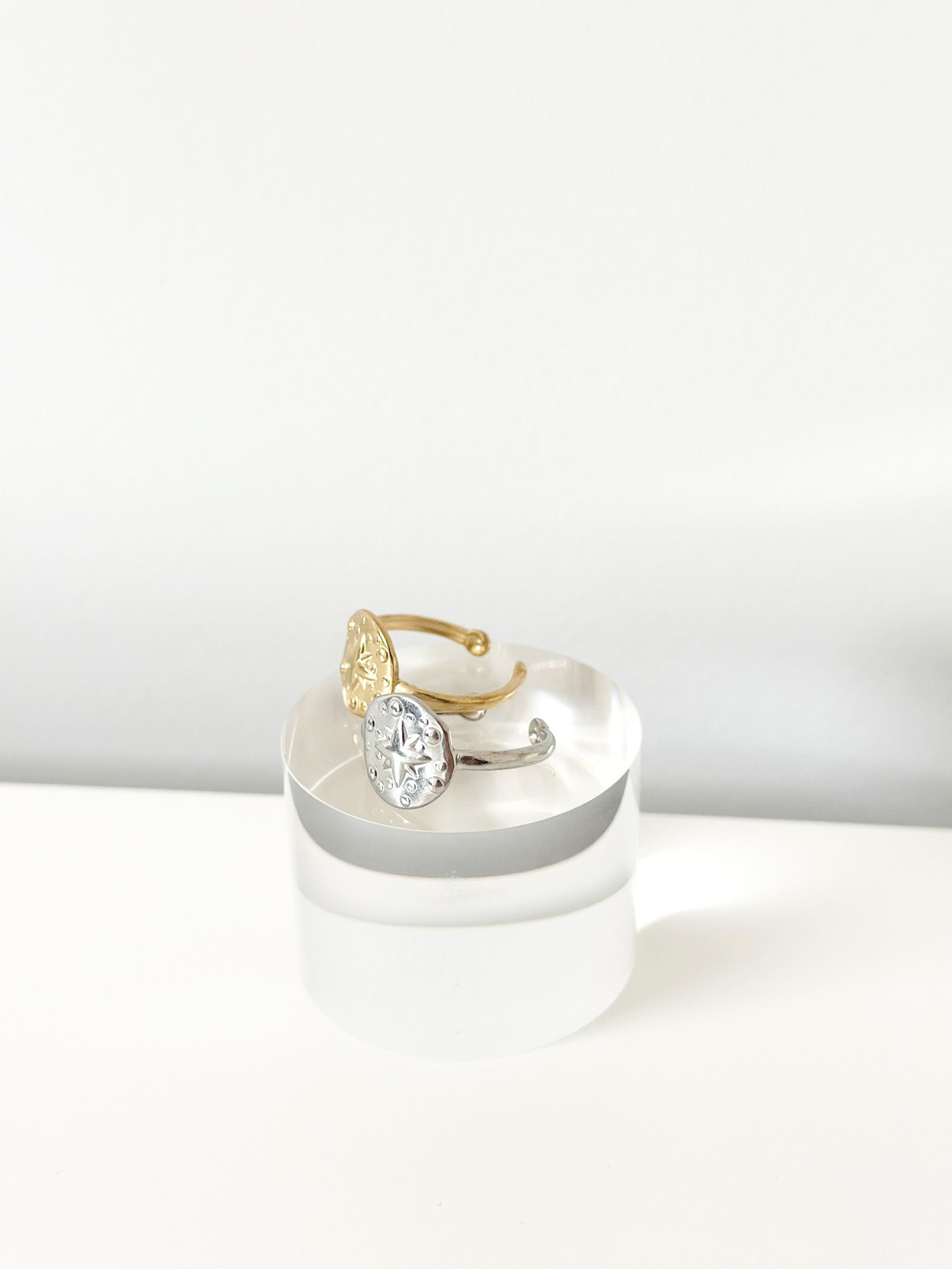 Solar Medallion Ring - Jas | Gold & silver ring - Jas | Perfect On You