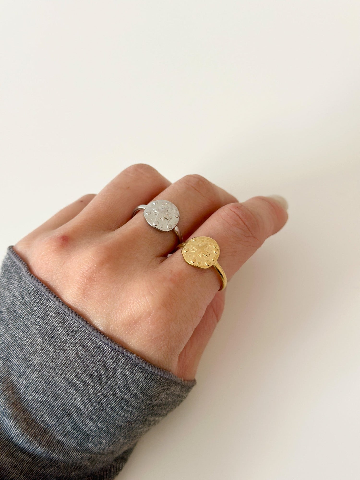 Solar Medallion Ring - Jas | Gold & silver ring - Jas | Perfect On You