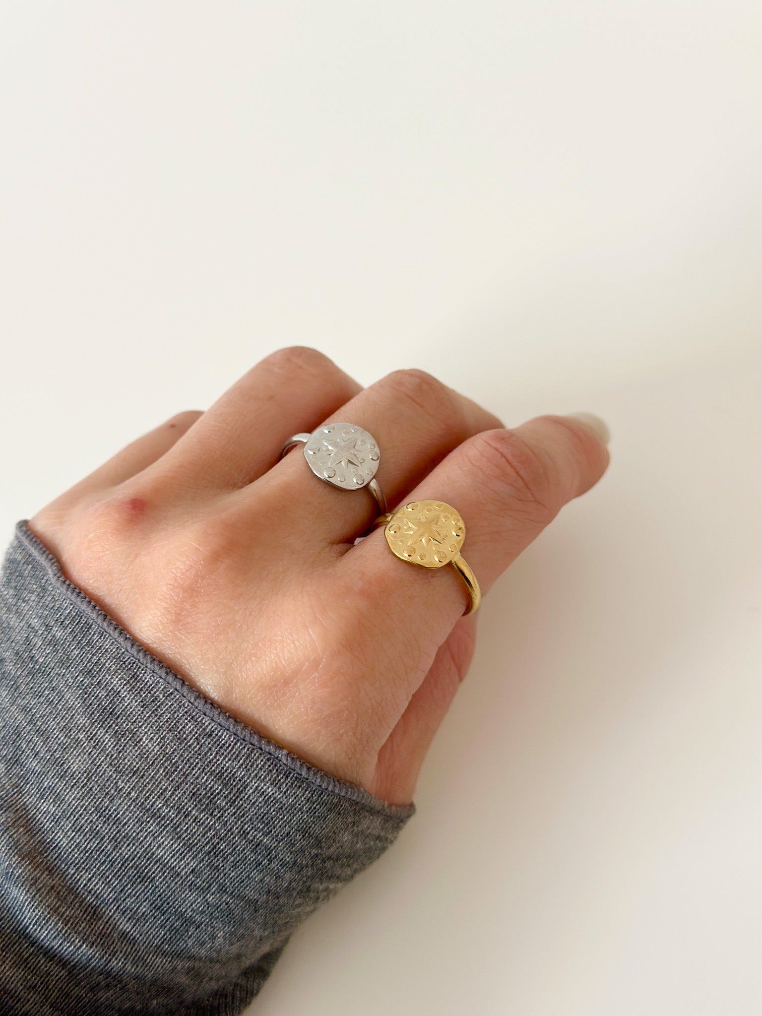 Solar Medallion Ring - Jas | Gold & silver ring - Jas | Perfect On You