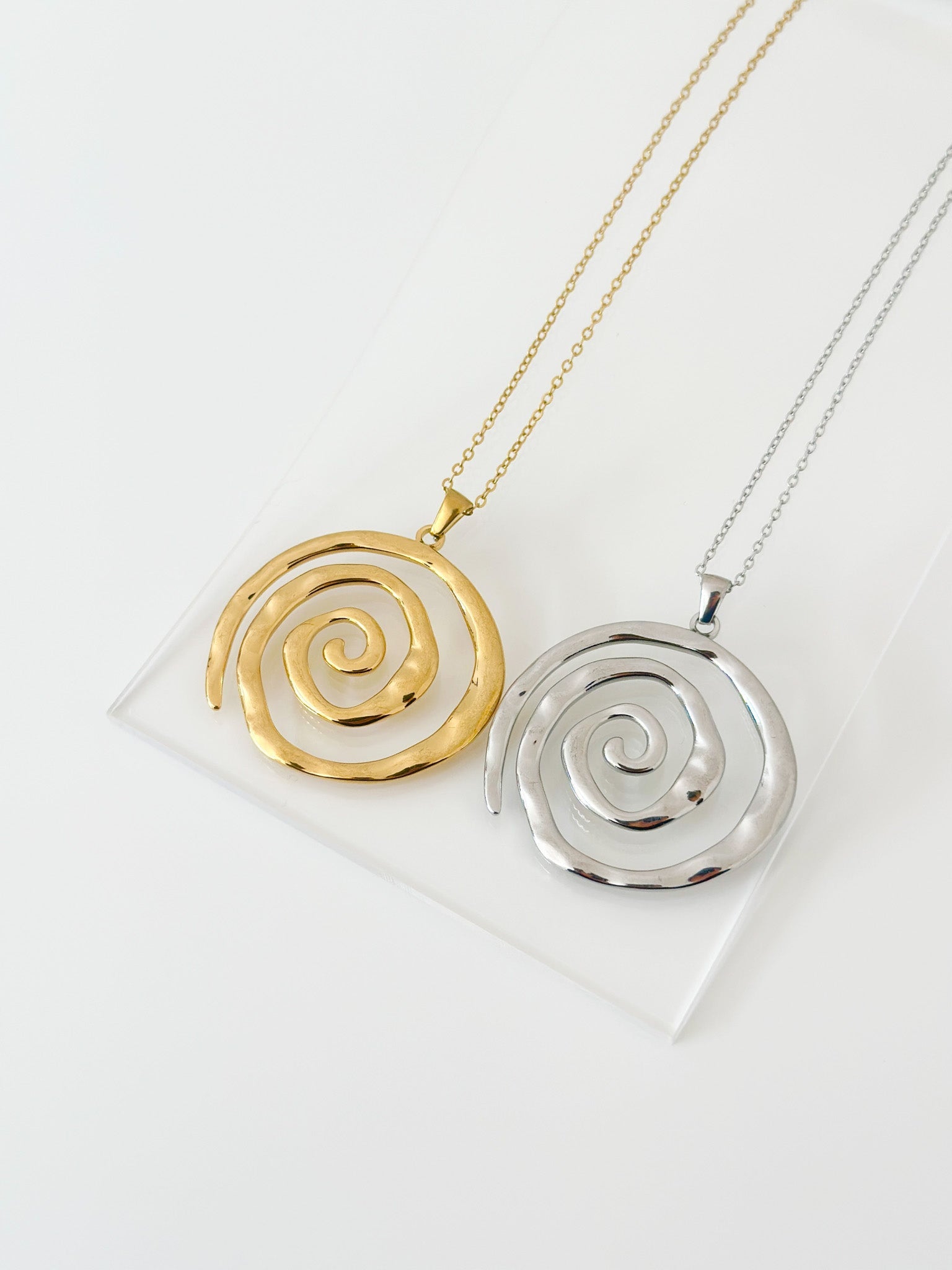 Spiral Energy Pendant Necklace - Jas | Gold & silver necklace - Jas | Perfect On You