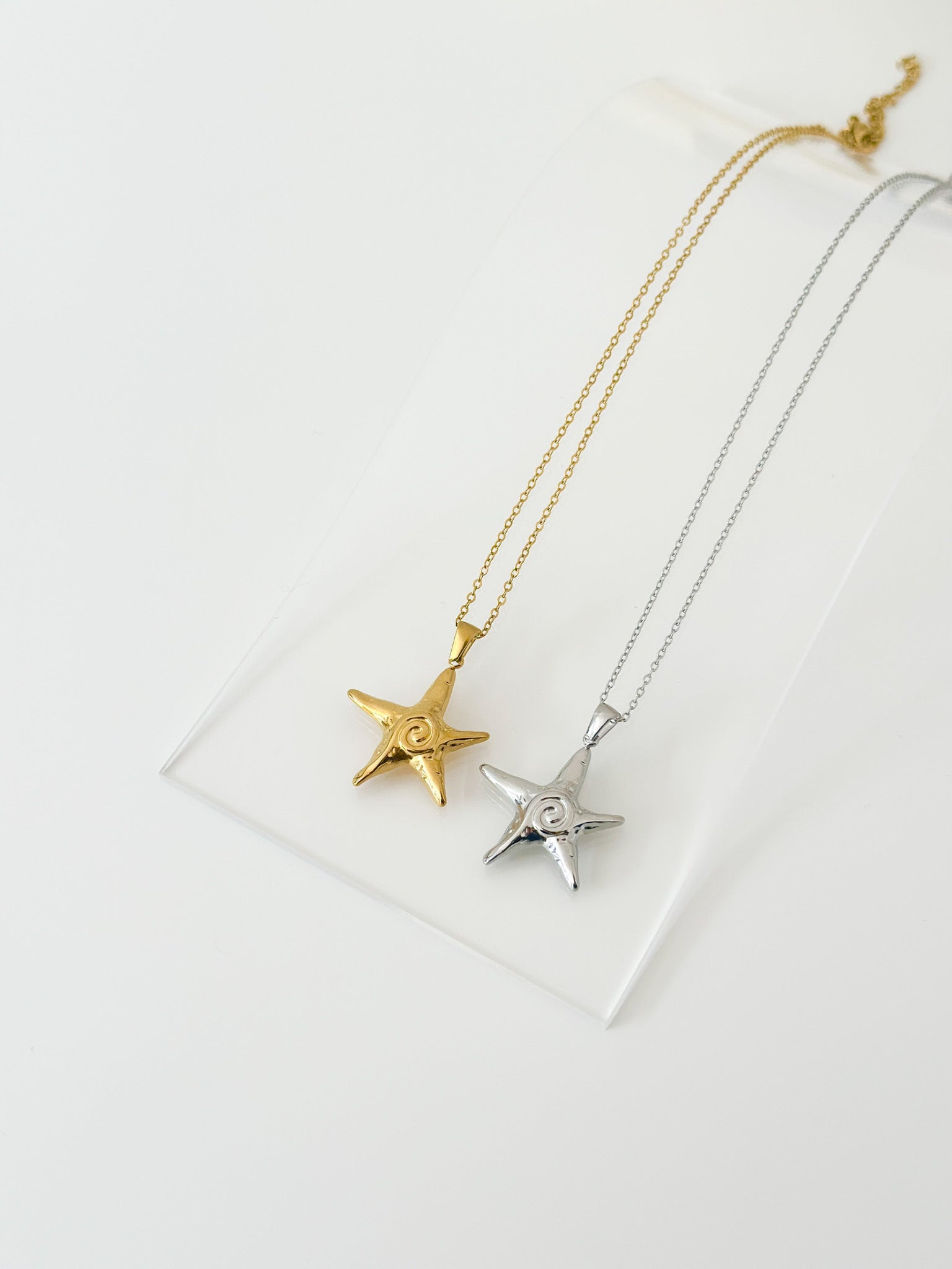 Spiral Sun Pendant Necklace - Jas | Gold & silver necklace - Jas | Perfect On You