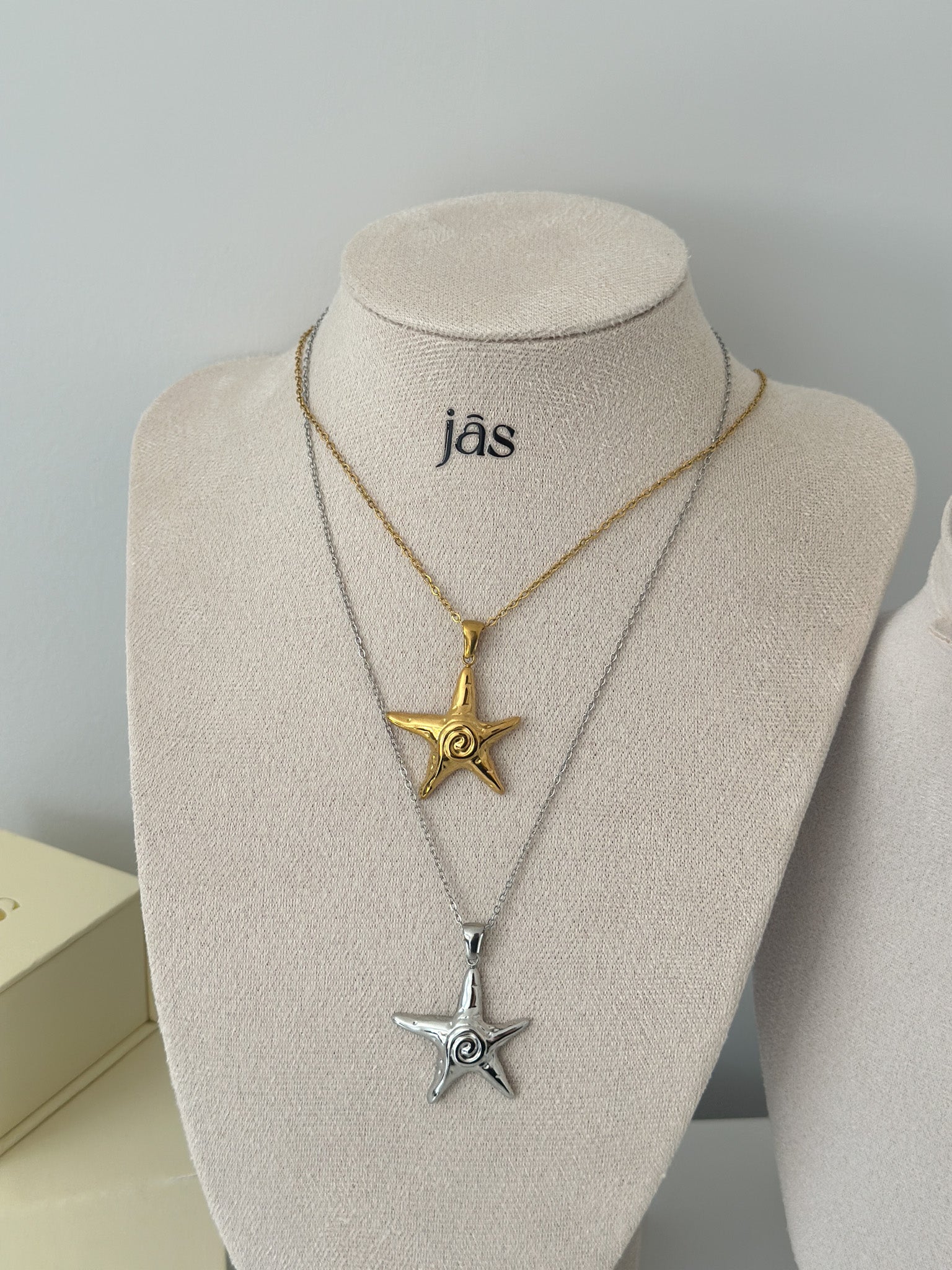 Spiral Sun Pendant Necklace - Jas | Gold & silver necklace - Jas | Perfect On You